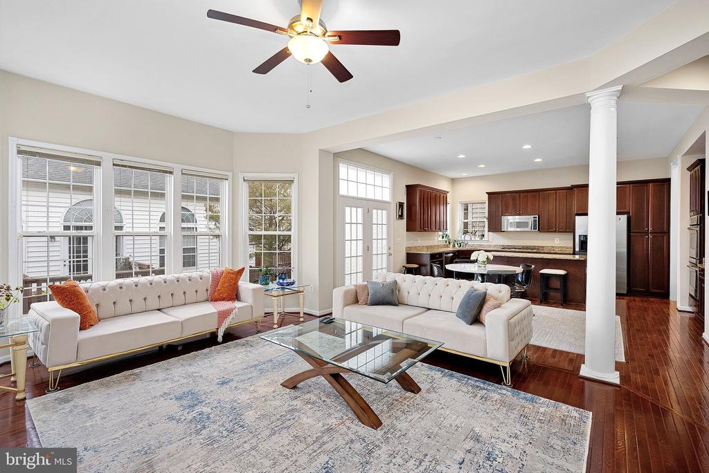 2467 CYPRESS GREEN LANE