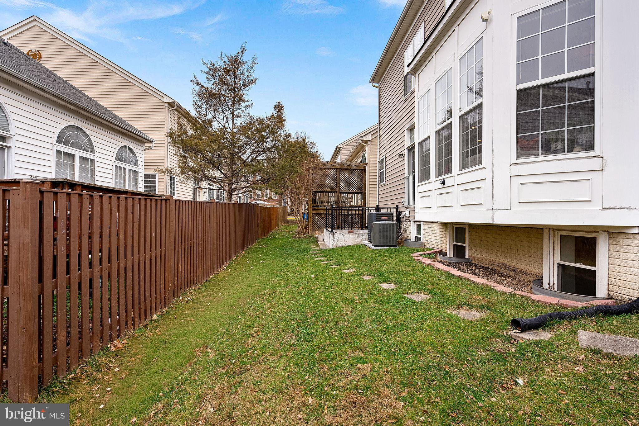 2467 CYPRESS GREEN LANE