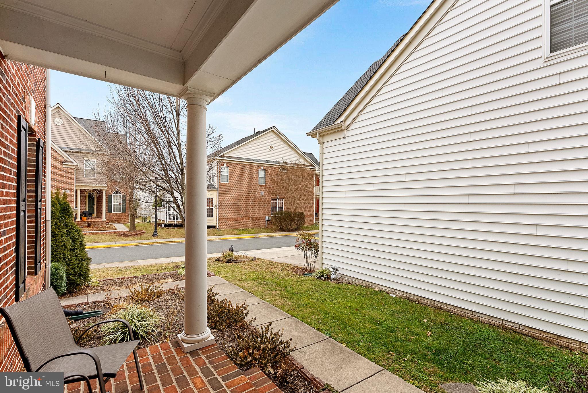 2467 CYPRESS GREEN LANE