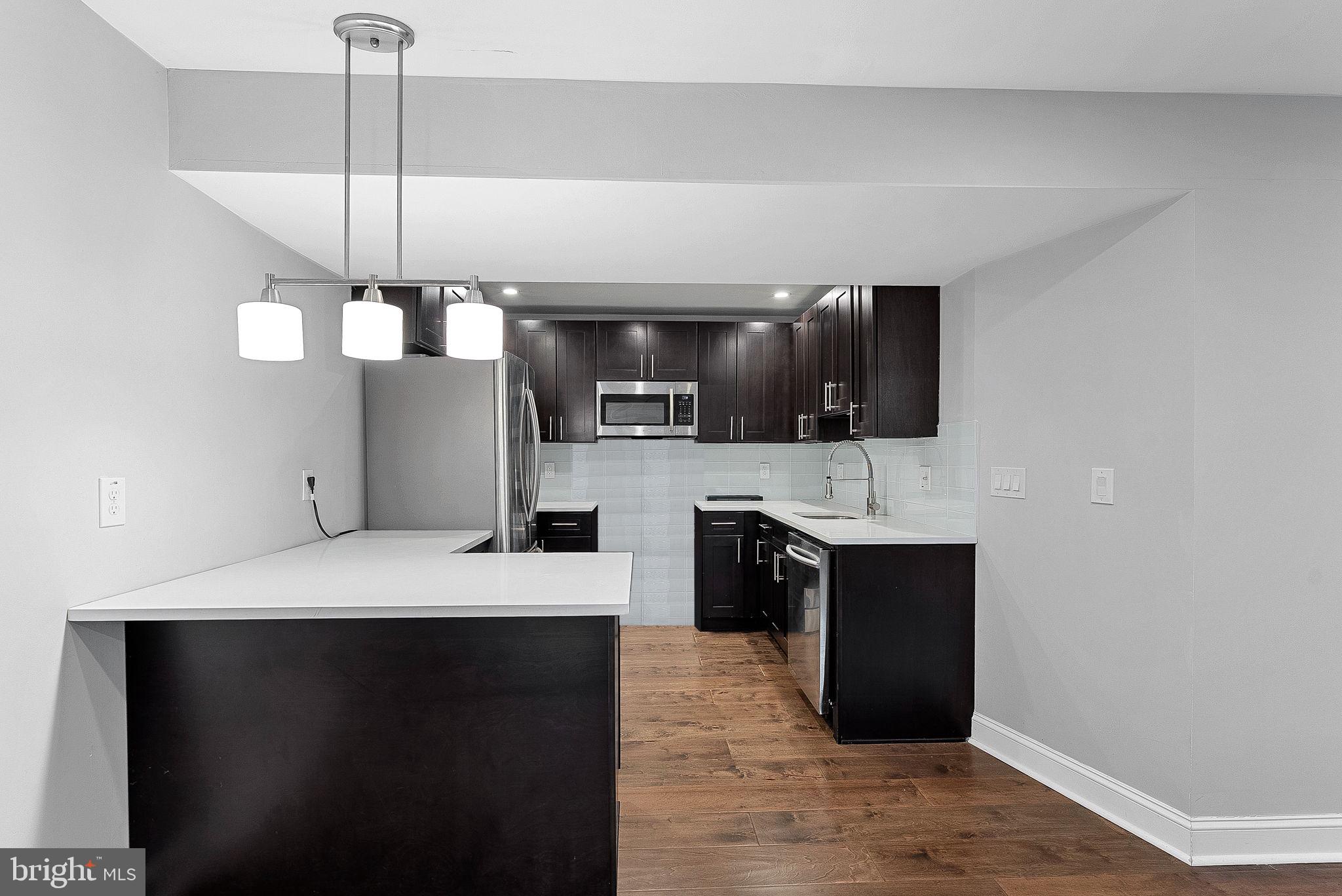 2467 CYPRESS GREEN LANE