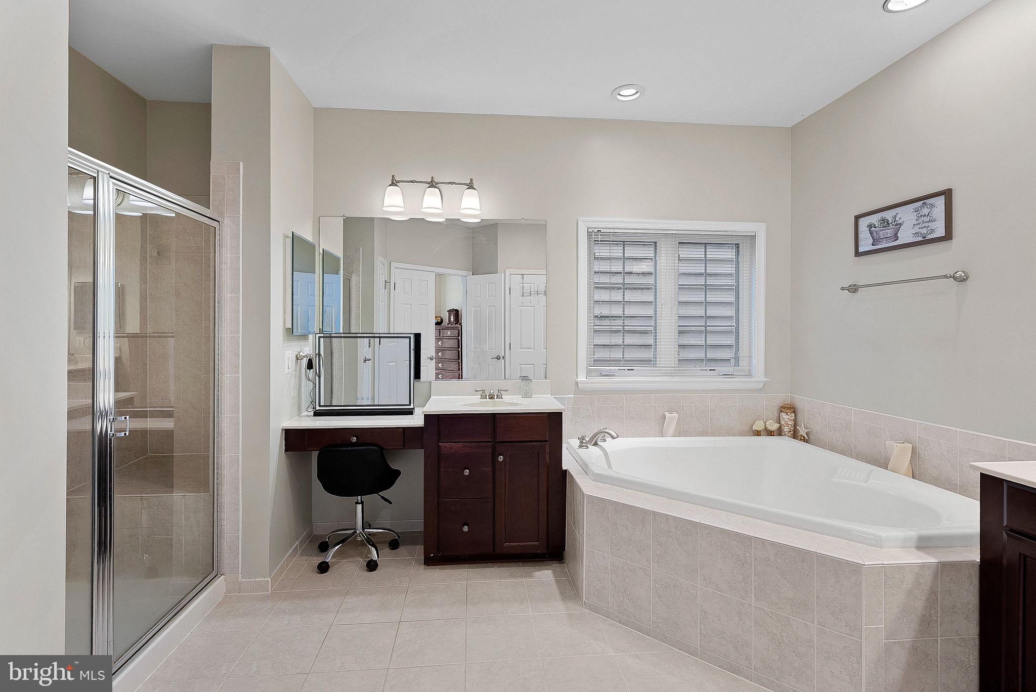 2467 CYPRESS GREEN LANE