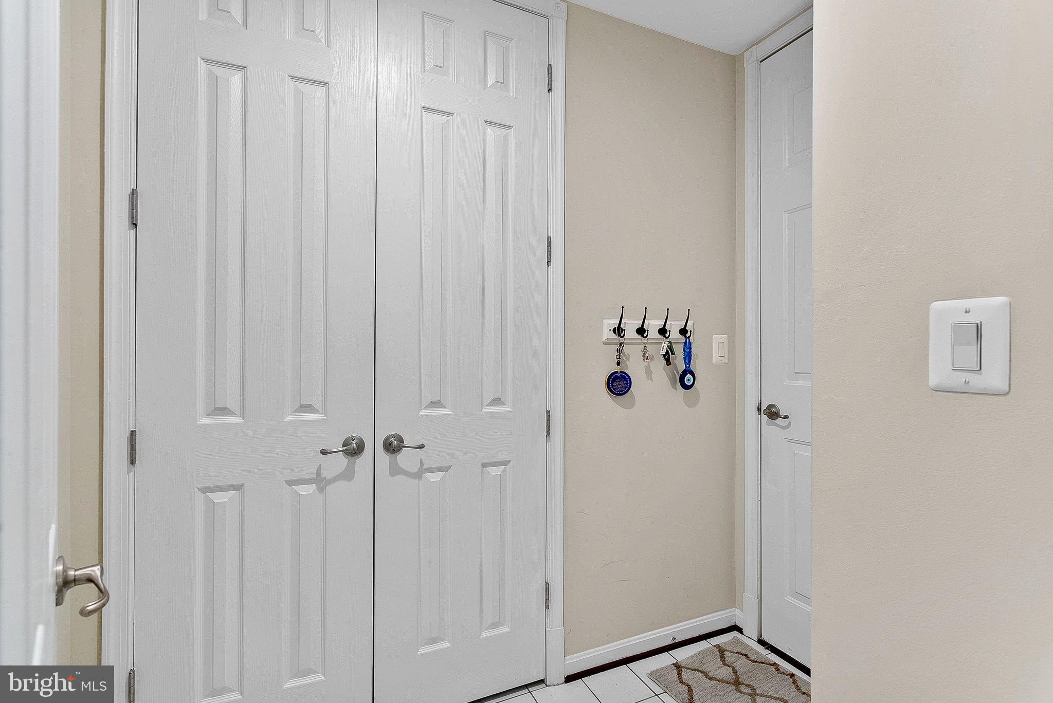 2467 CYPRESS GREEN LANE