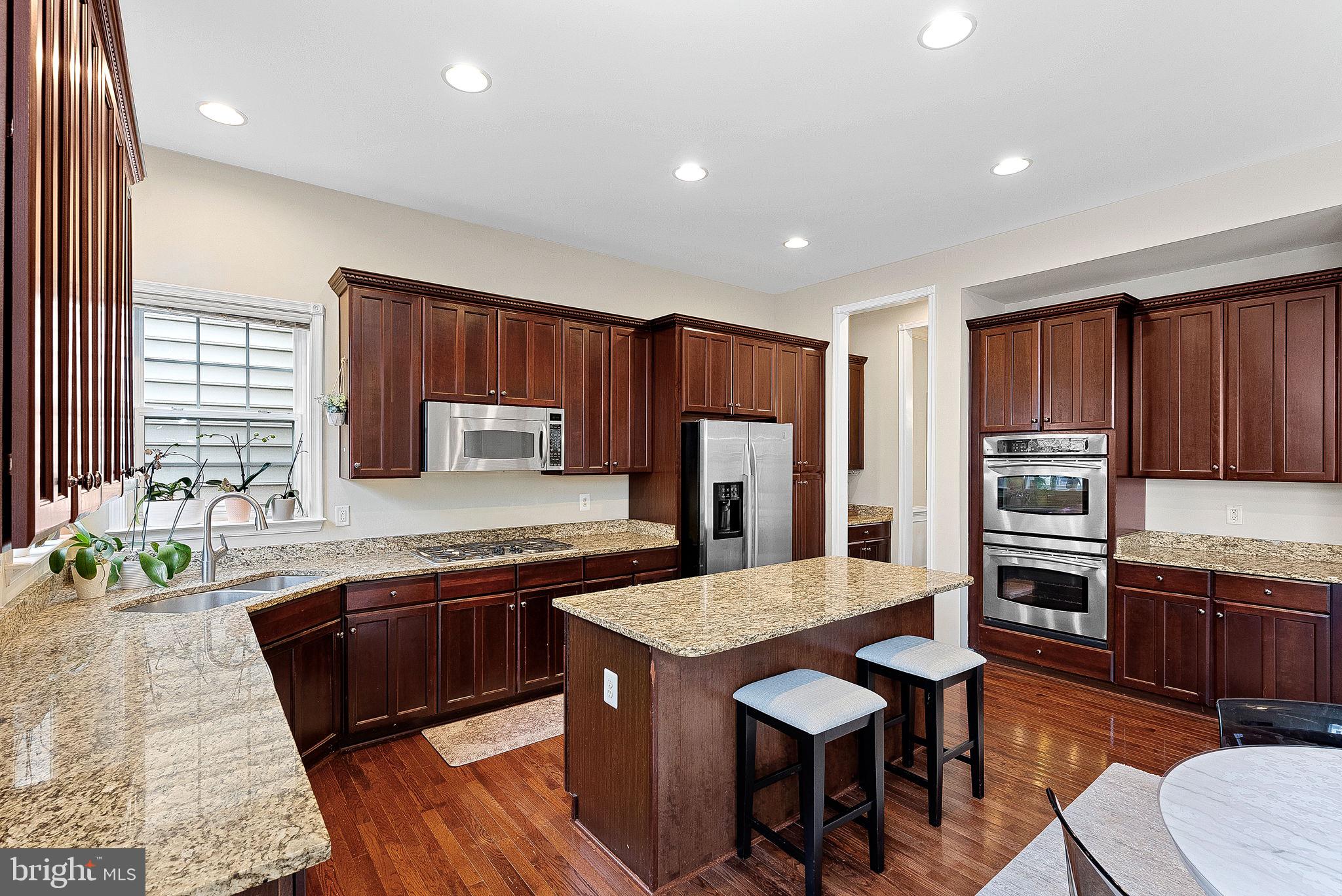 2467 CYPRESS GREEN LANE