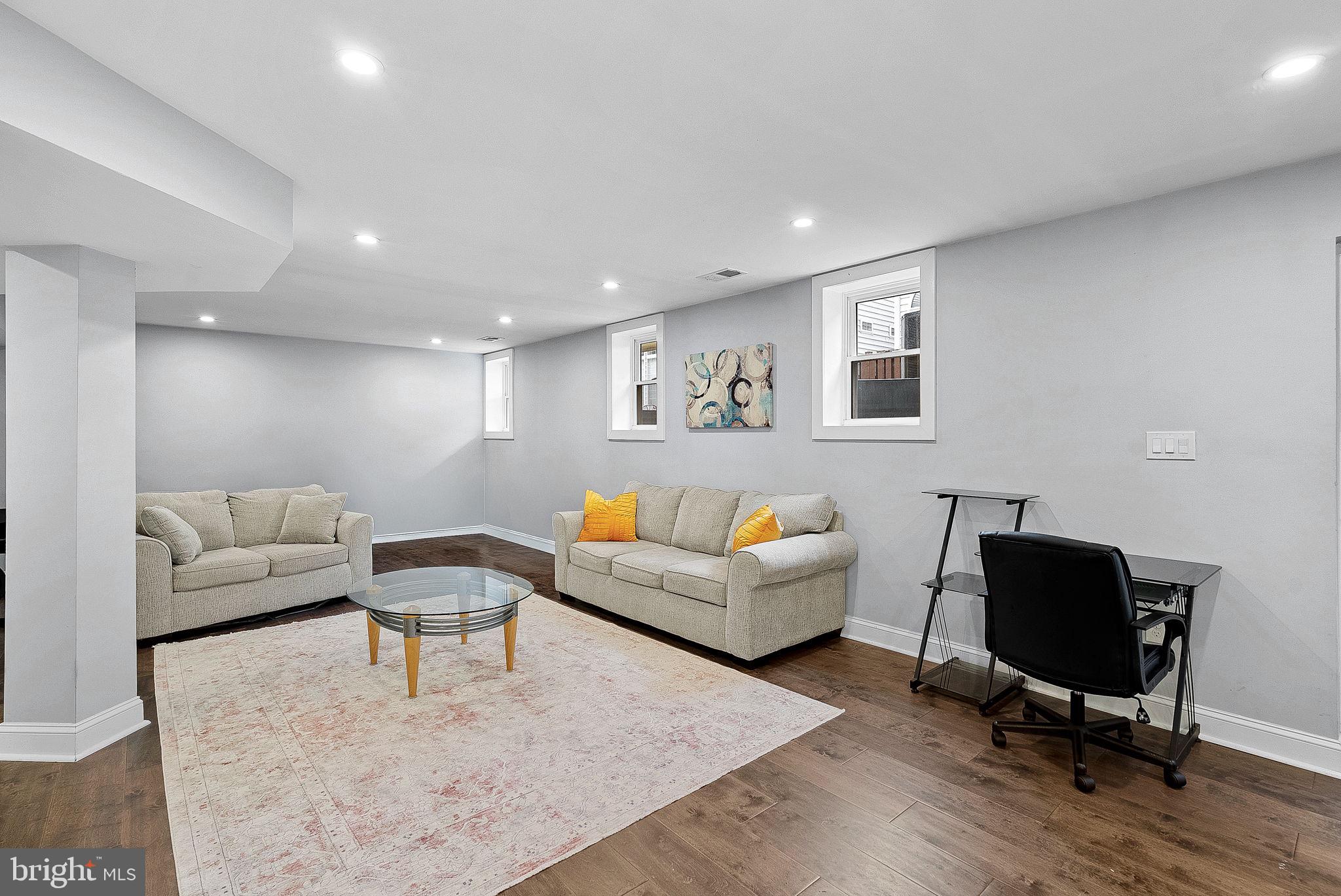 2467 CYPRESS GREEN LANE