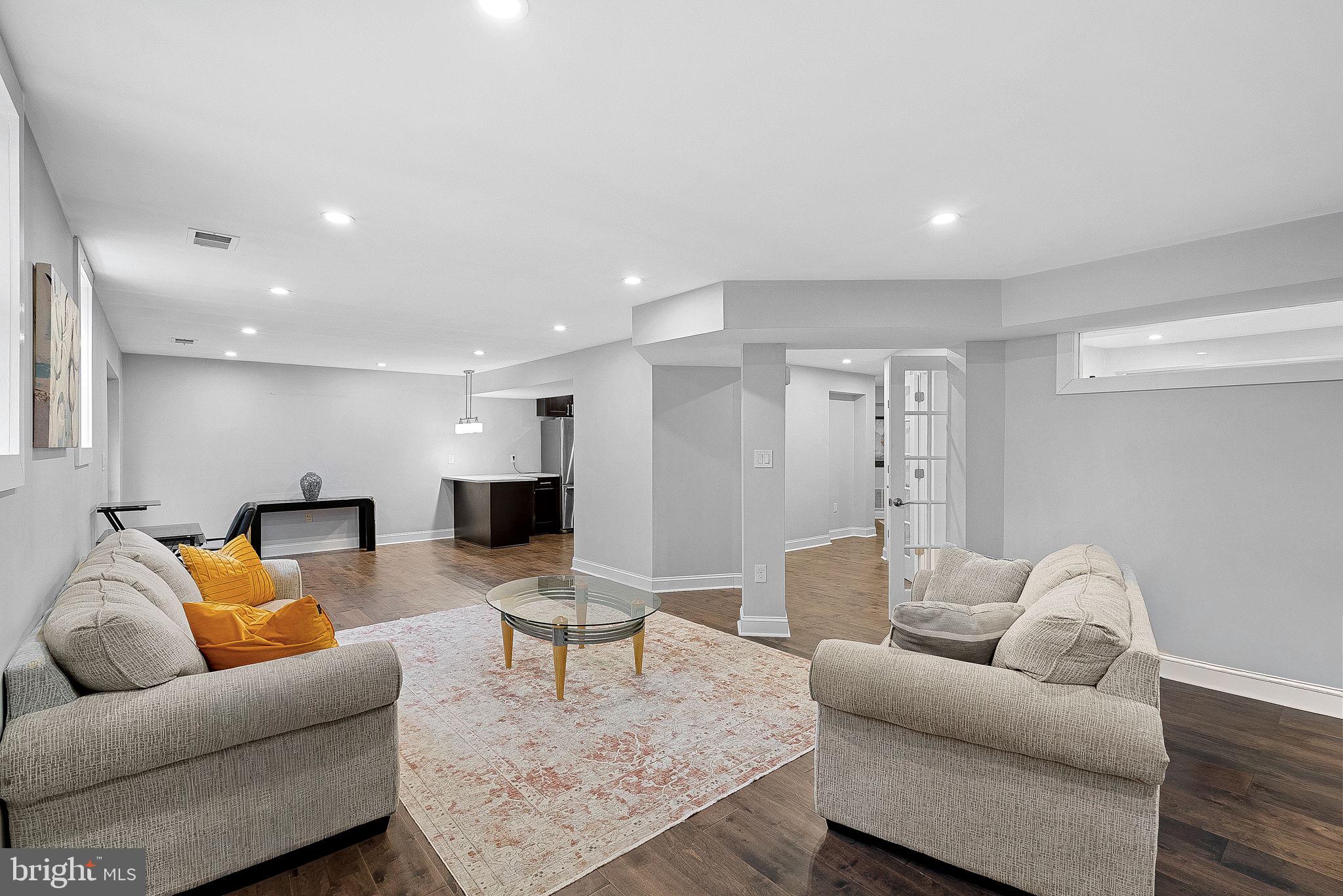 2467 CYPRESS GREEN LANE