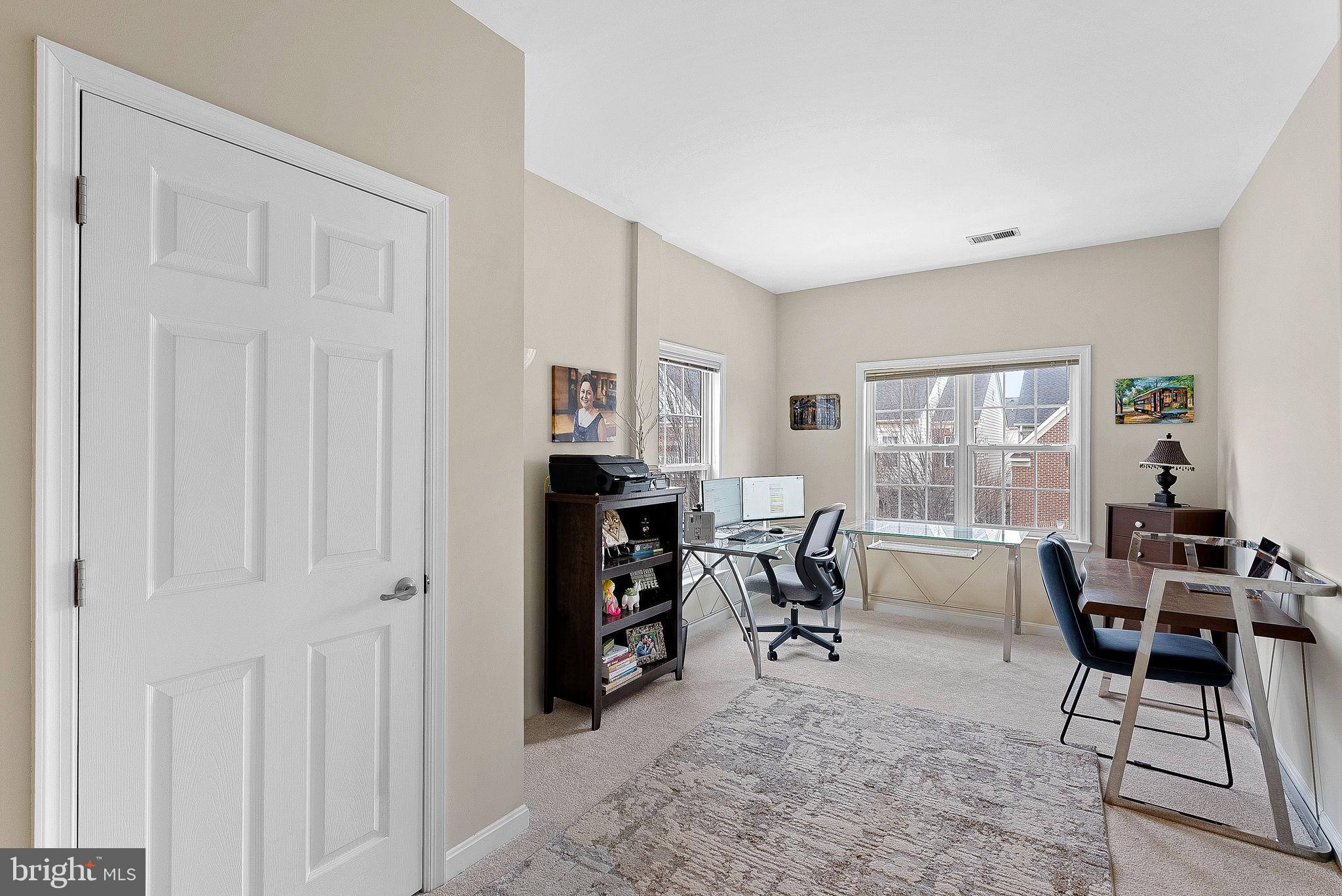 2467 CYPRESS GREEN LANE