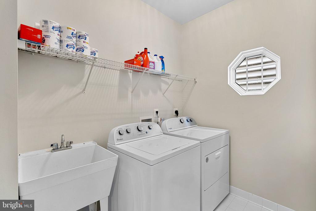2467 CYPRESS GREEN LANE