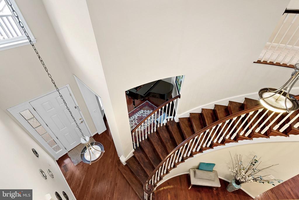 2467 CYPRESS GREEN LANE