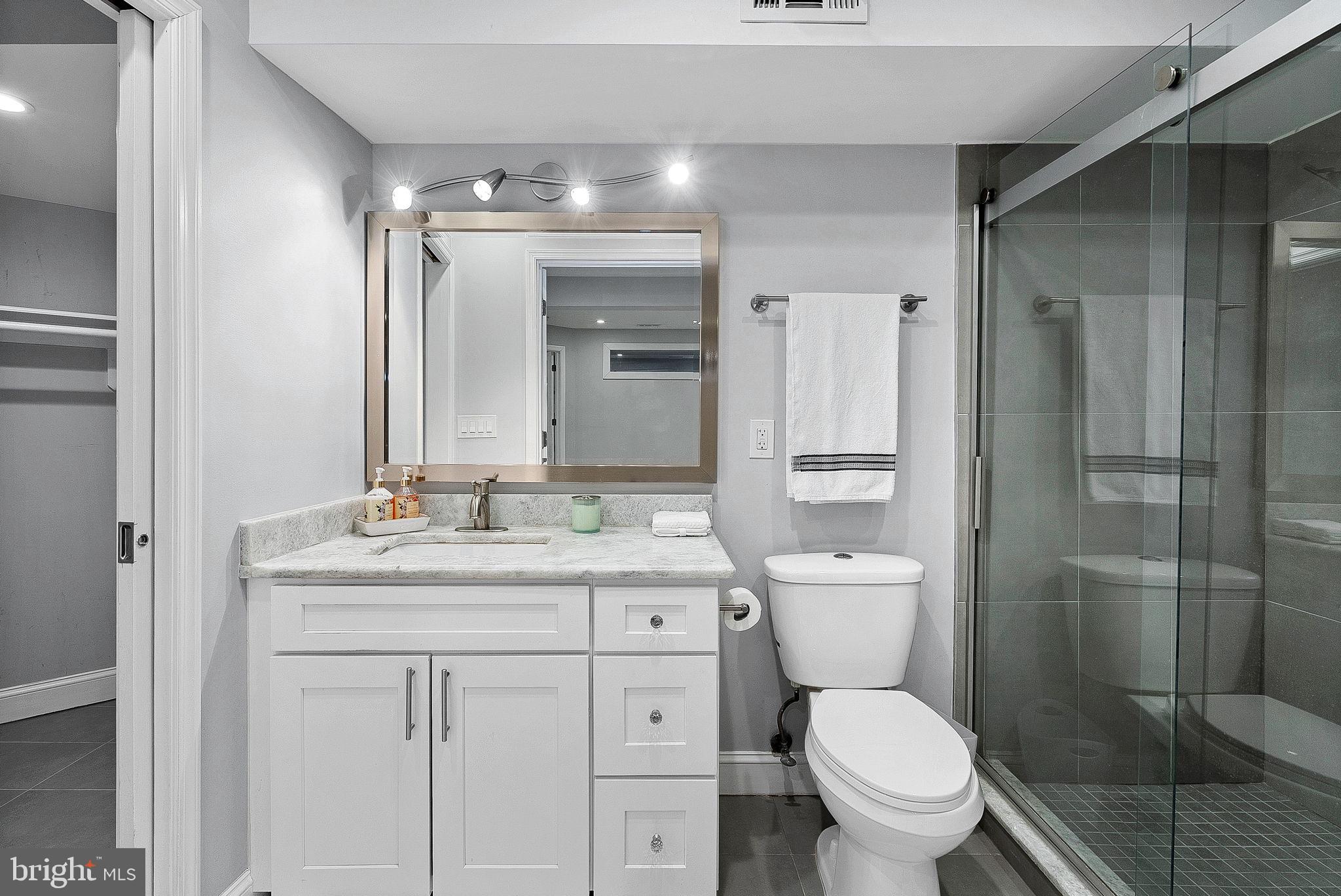 2467 CYPRESS GREEN LANE