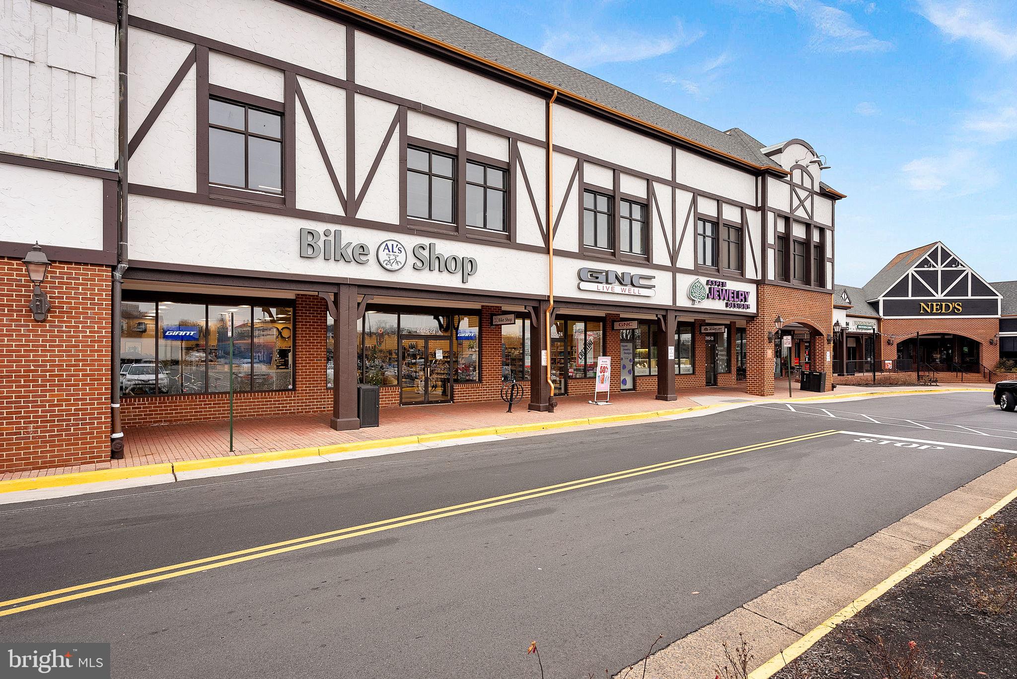 2467 CYPRESS GREEN LANE