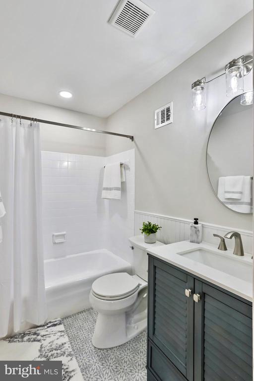 2257 WHEELWRIGHT COURT