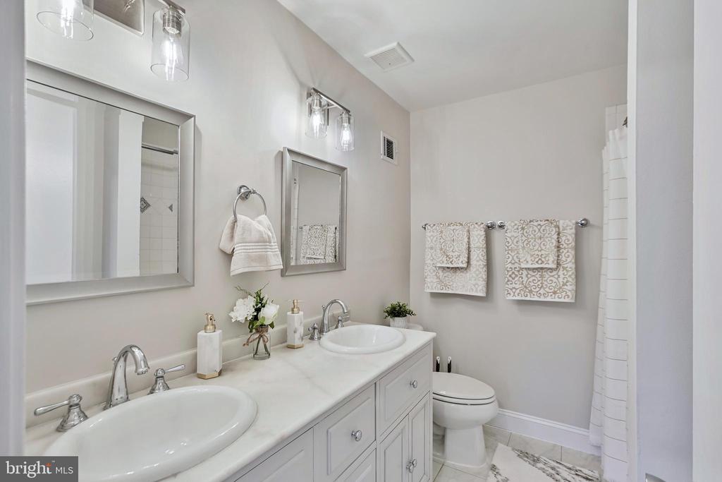 2257 WHEELWRIGHT COURT