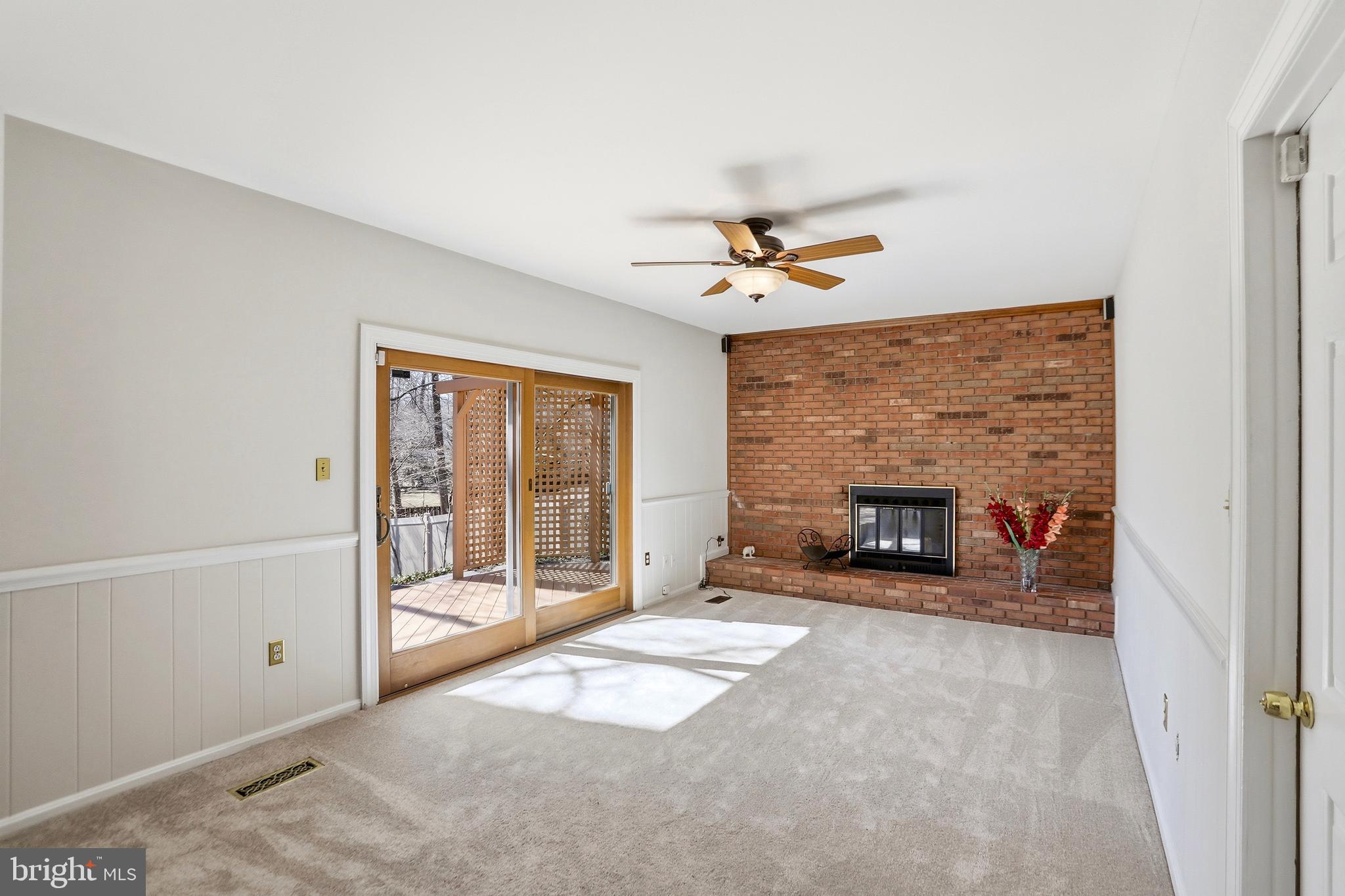 9202 ROCKEFELLER LANE