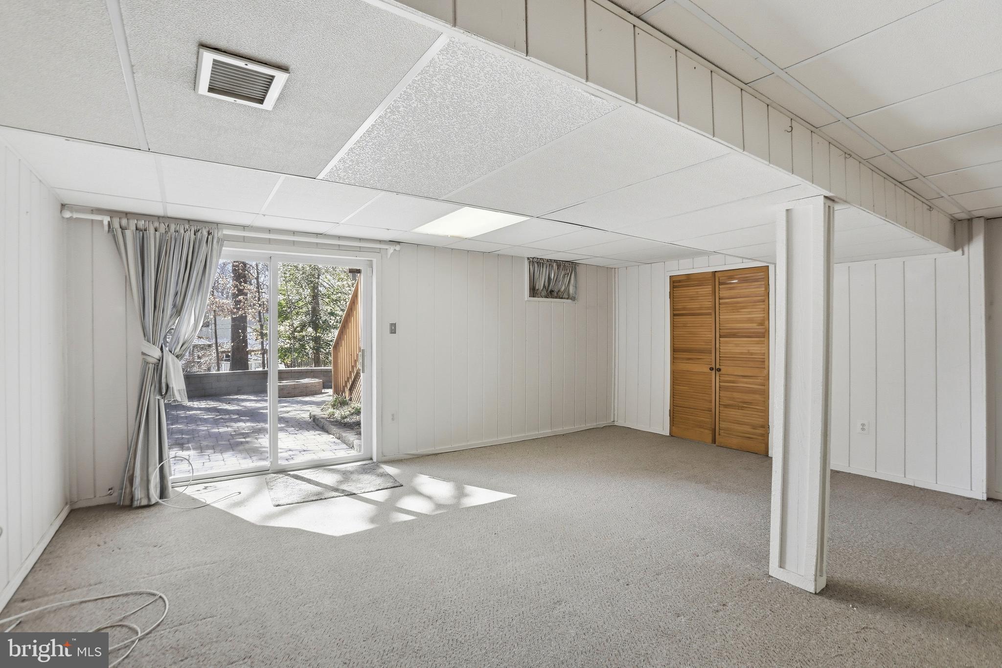 9202 ROCKEFELLER LANE