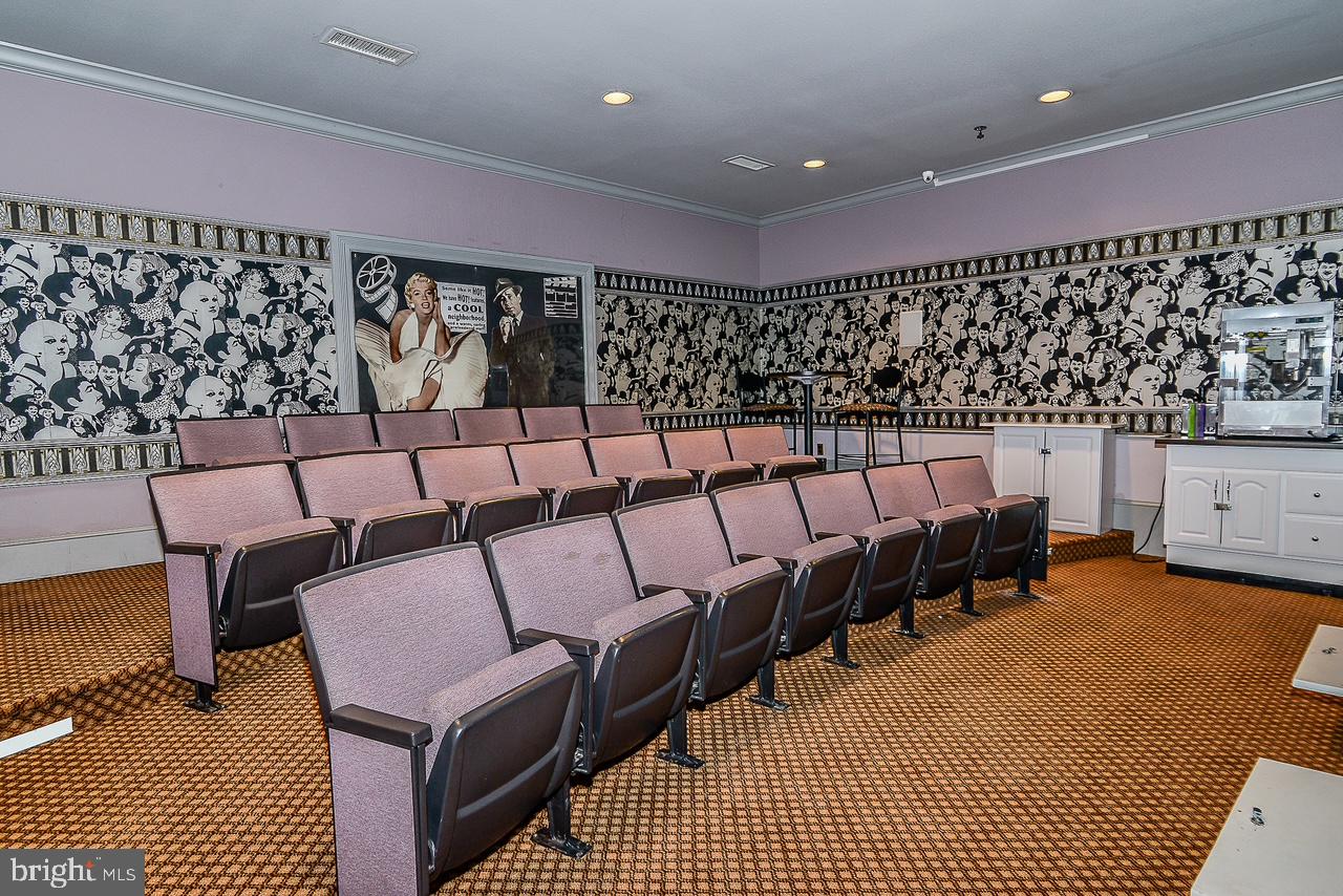 1581 SPRING GATE DRIVE 5403