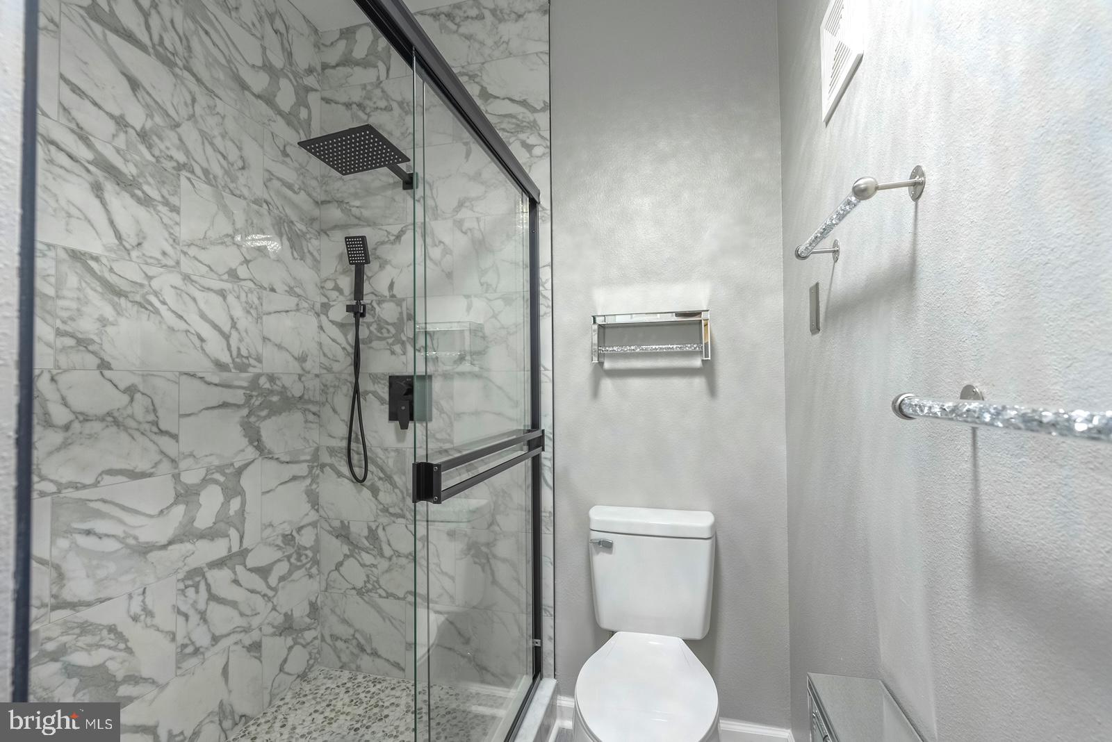 1581 SPRING GATE DRIVE 5403