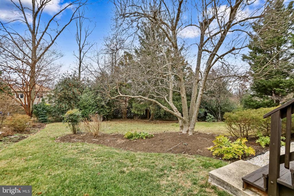 3906 RIDGE ROAD