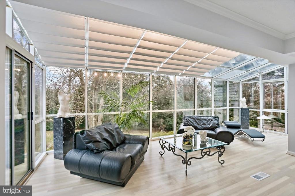 3906 RIDGE ROAD