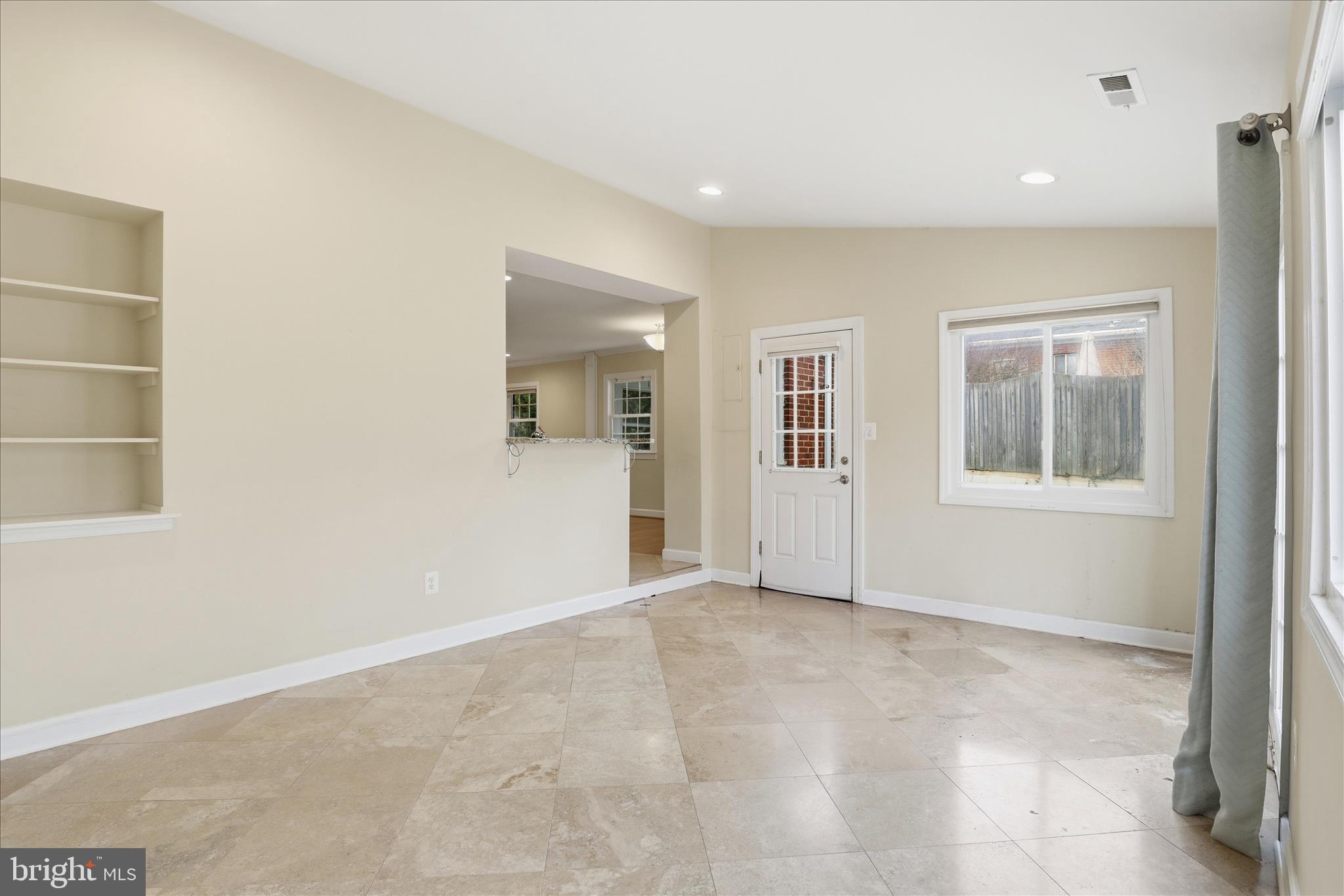 7416 SPORTSMAN DRIVE