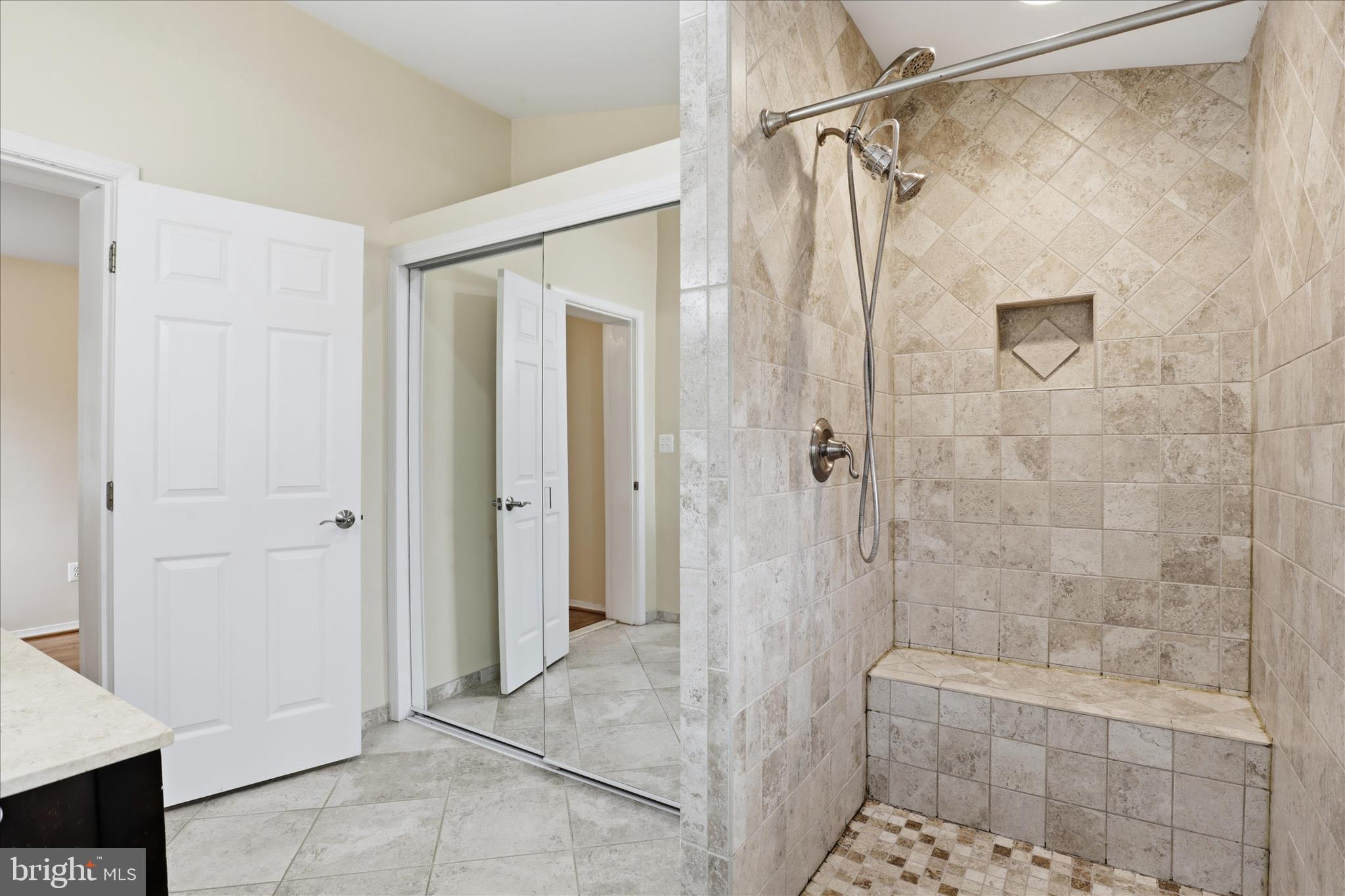 7416 SPORTSMAN DRIVE