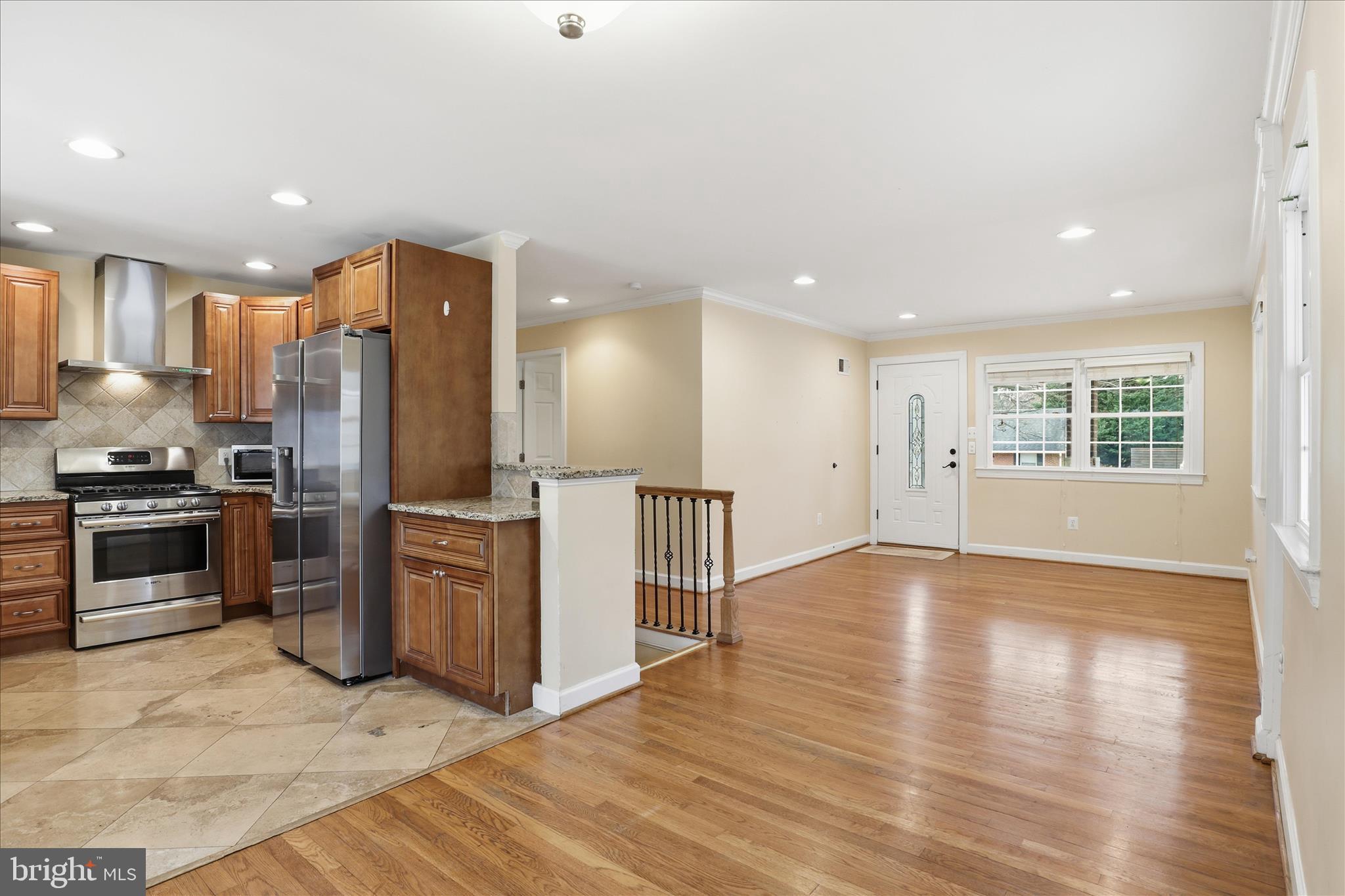 7416 SPORTSMAN DRIVE