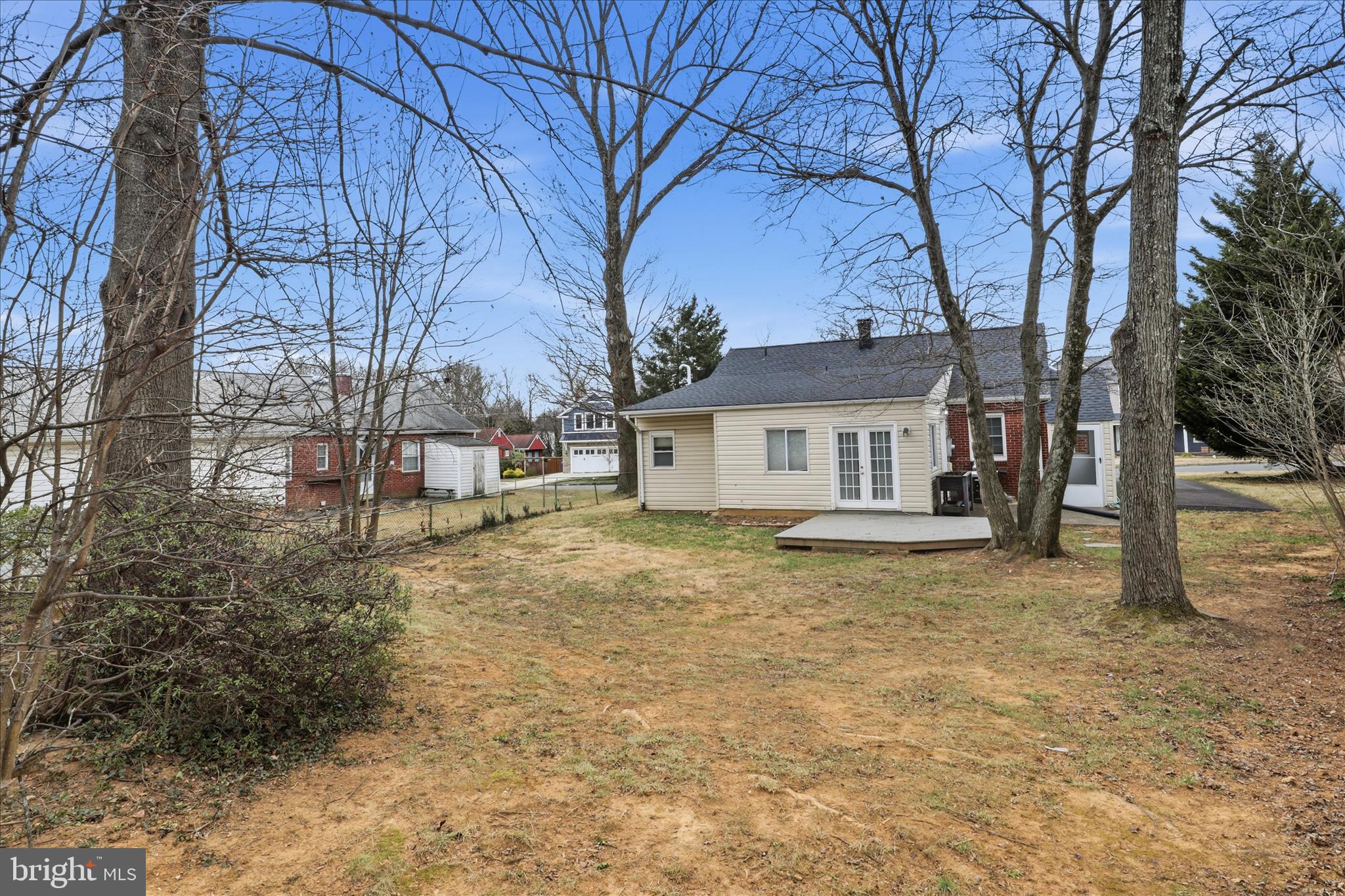 7416 SPORTSMAN DRIVE