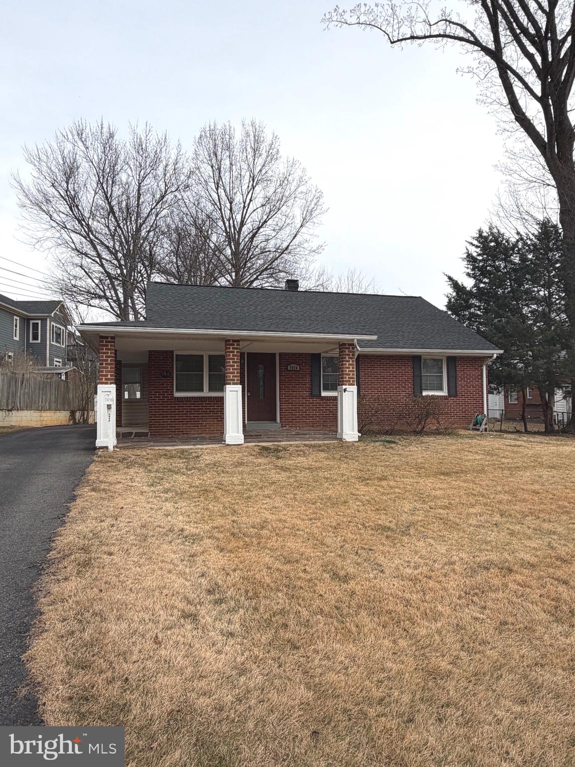 7416 SPORTSMAN DRIVE