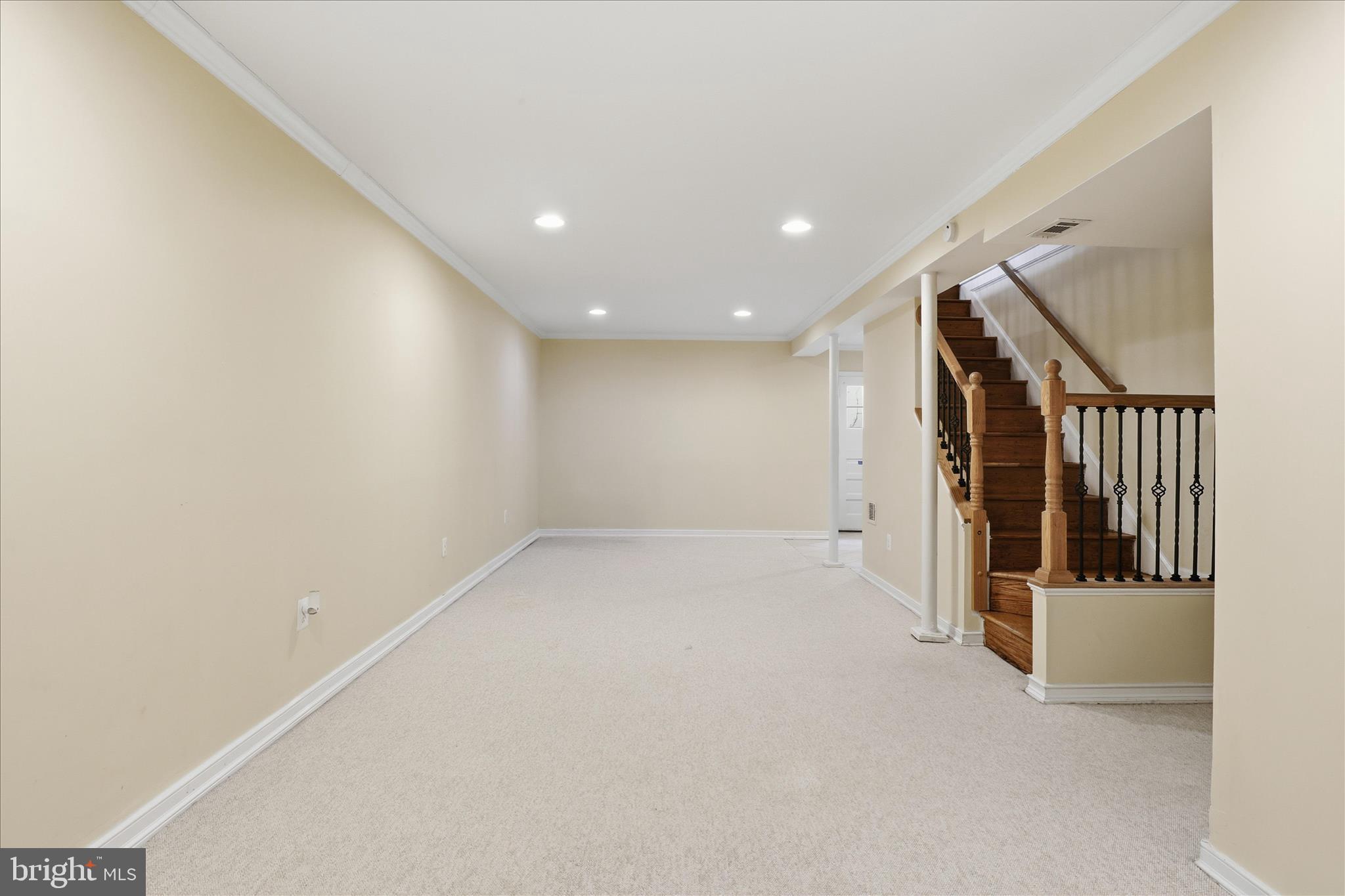 7416 SPORTSMAN DRIVE