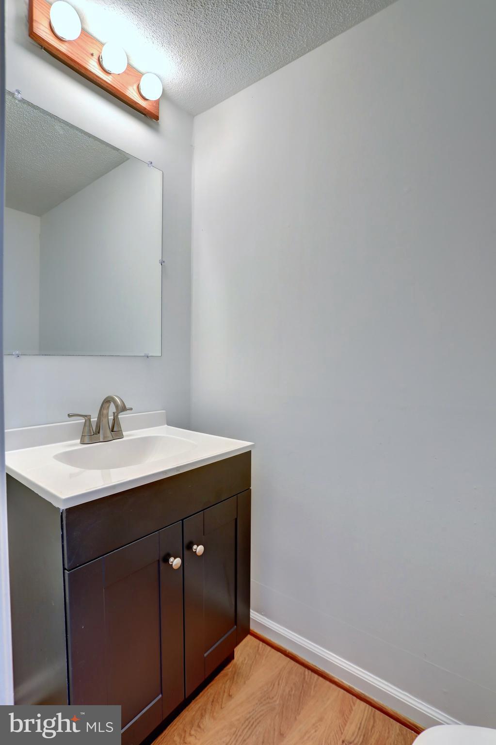 9473 CLOVERDALE COURT