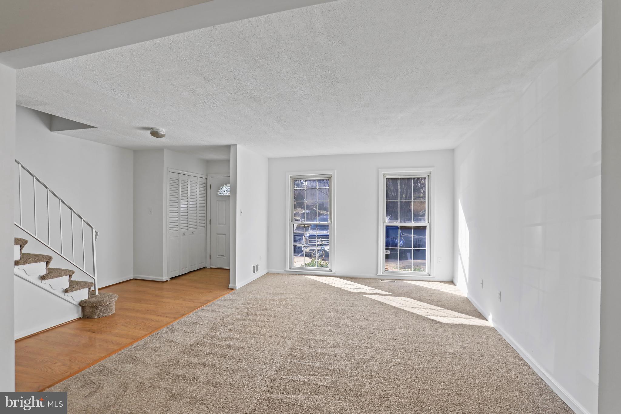 9473 CLOVERDALE COURT