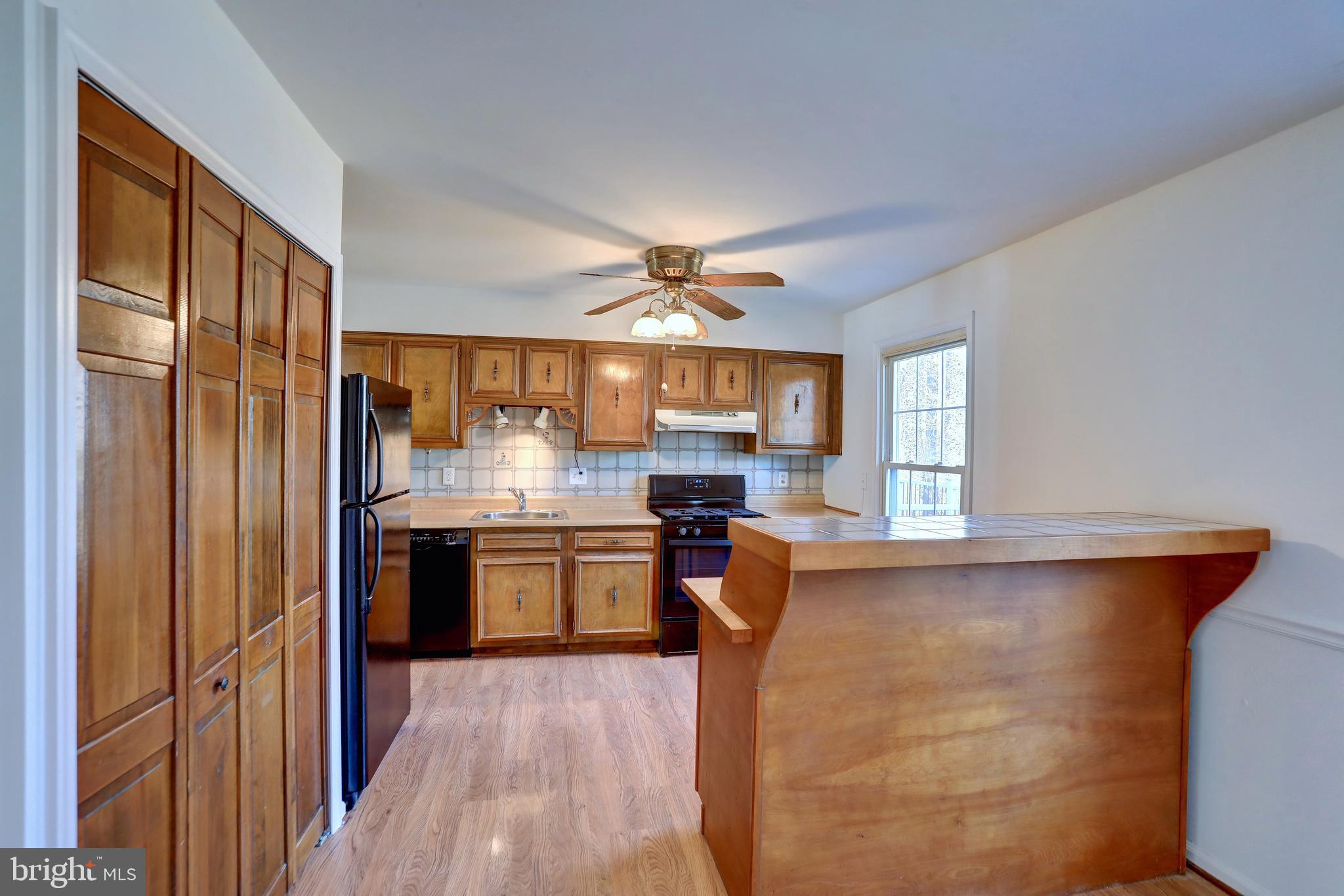 9473 CLOVERDALE COURT