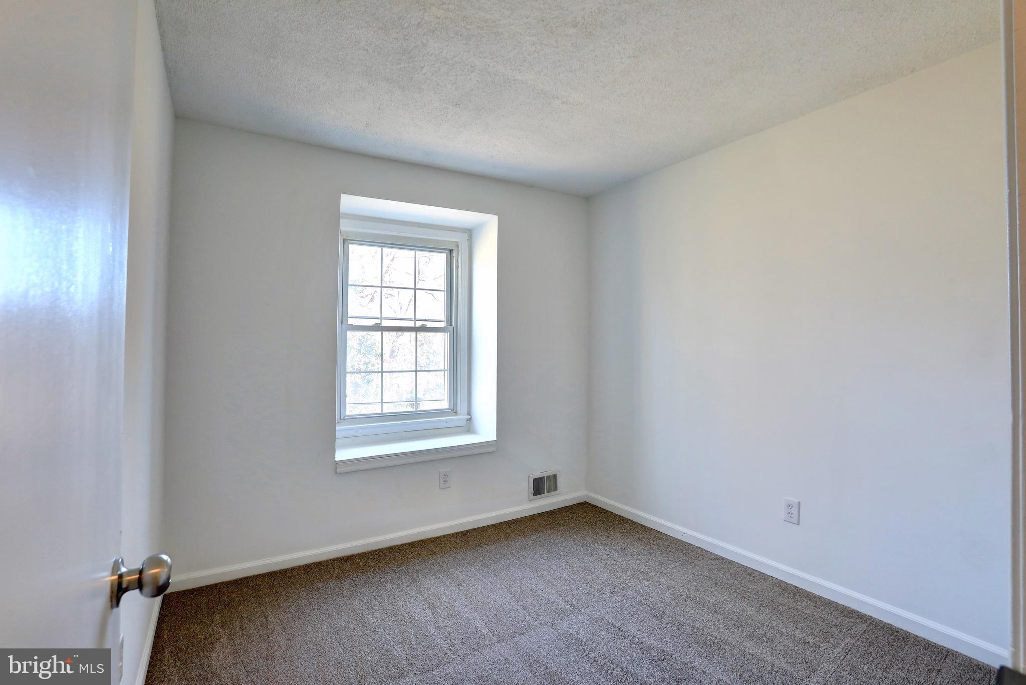 9473 CLOVERDALE COURT