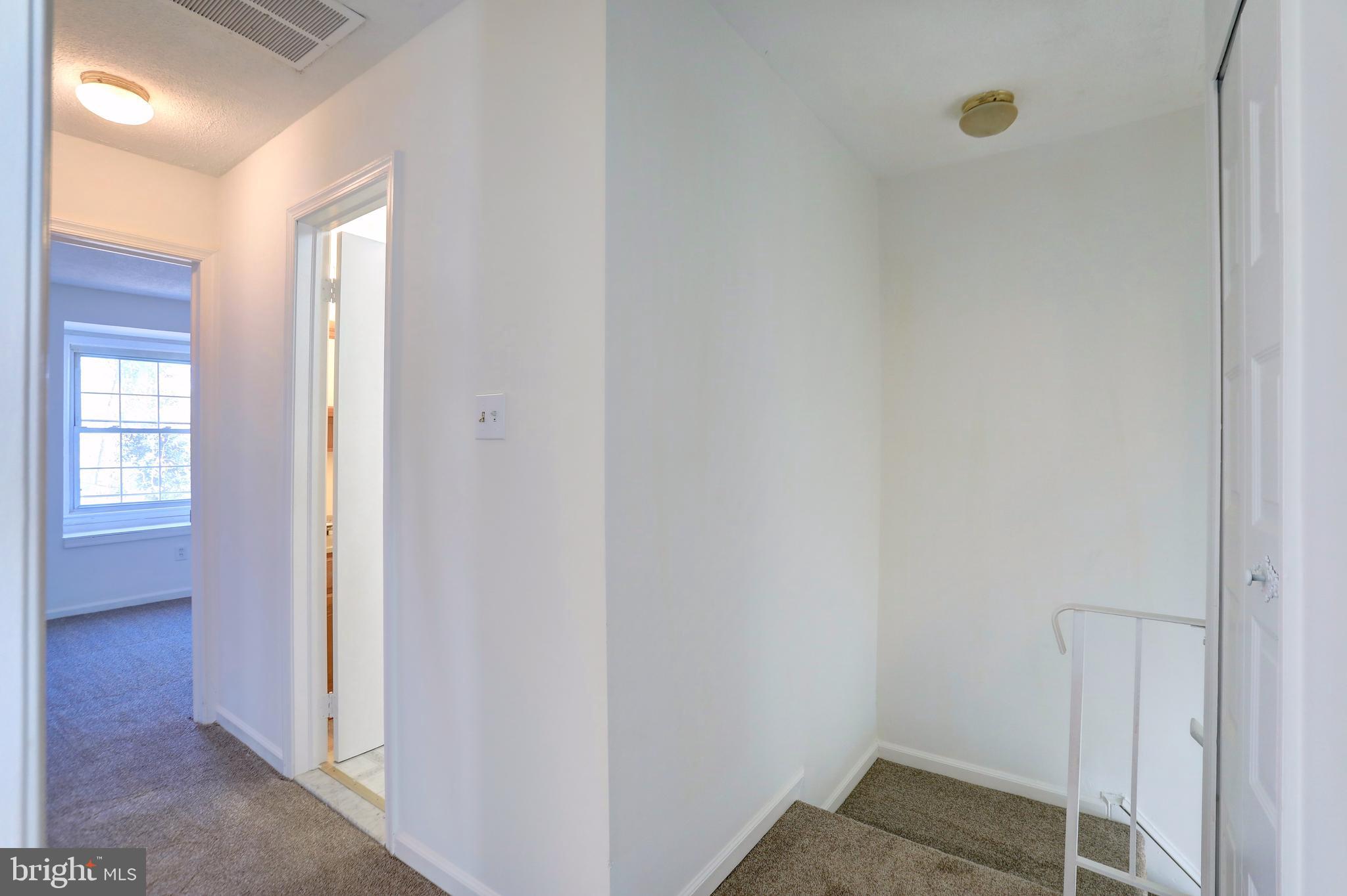 9473 CLOVERDALE COURT