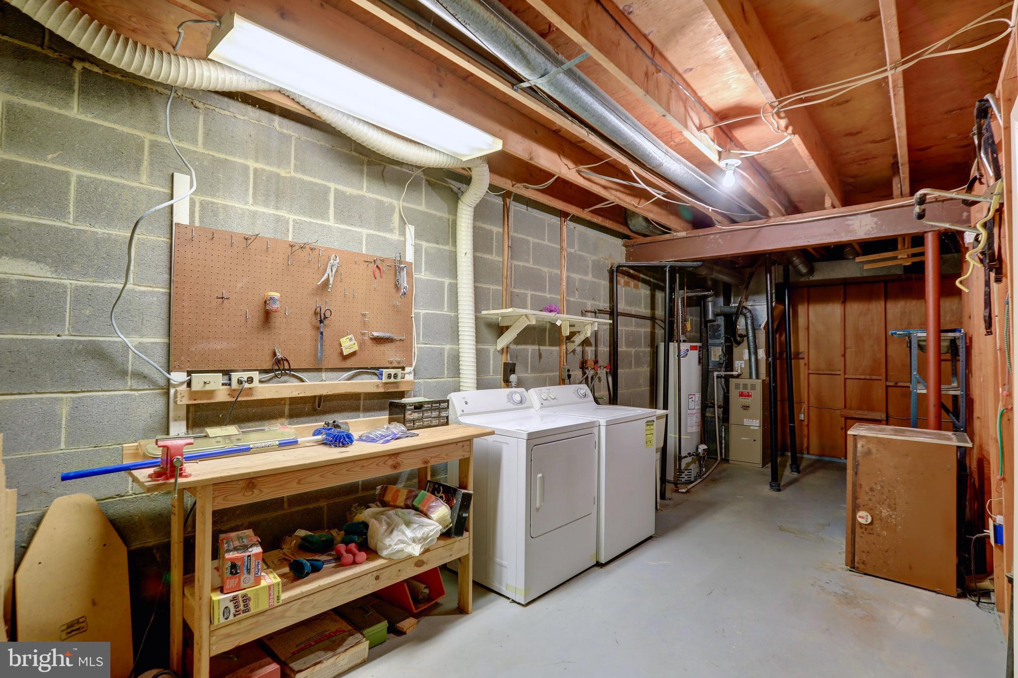 9473 CLOVERDALE COURT