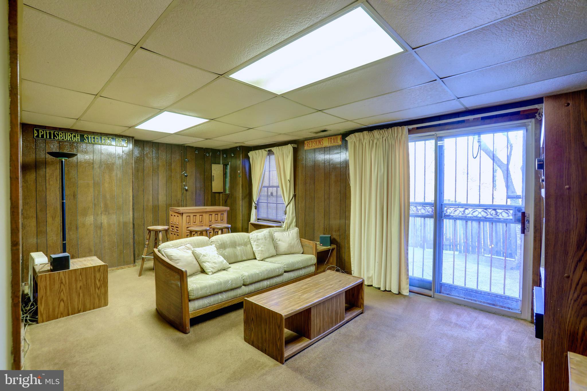 9473 CLOVERDALE COURT