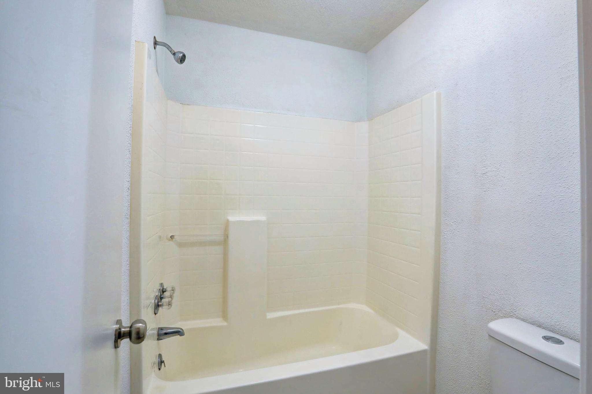 9473 CLOVERDALE COURT