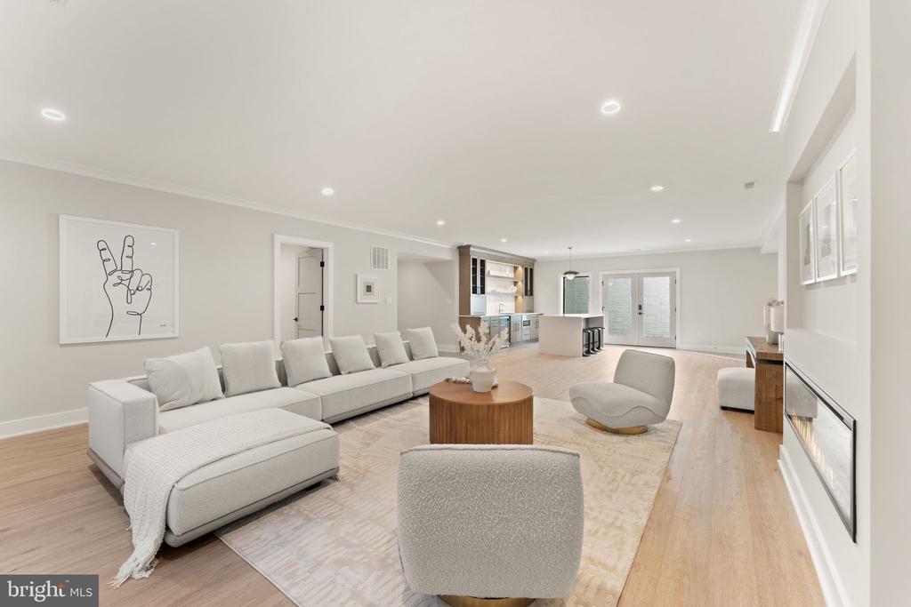1710 DALEWOOD PLACE