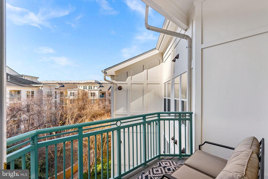 12000 MARKET STREET 457