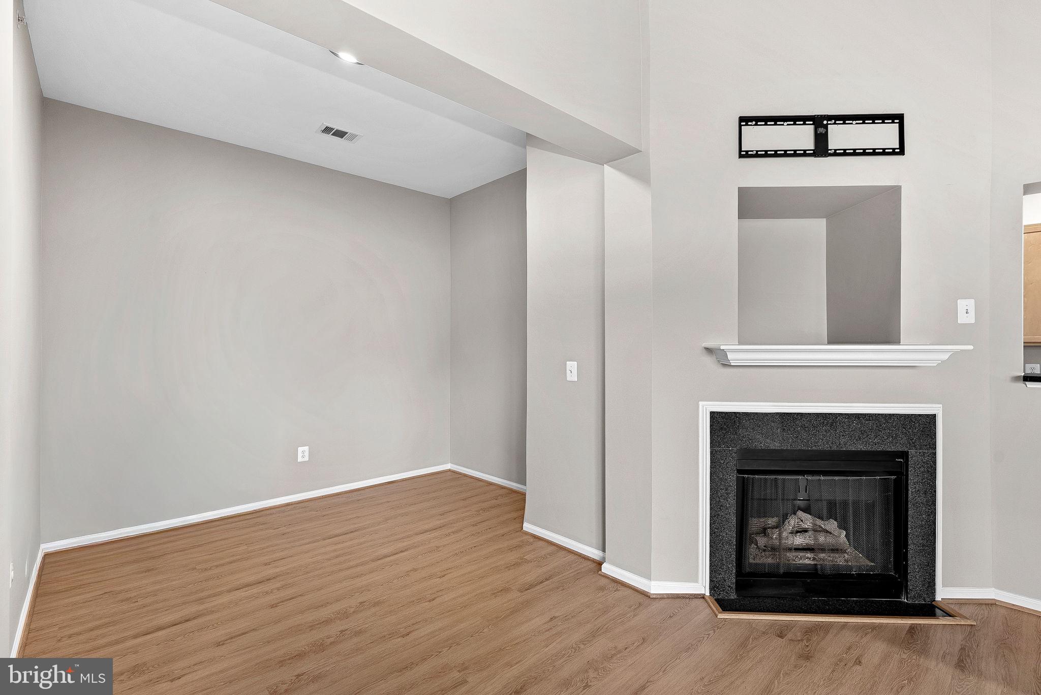 12000 MARKET STREET 457