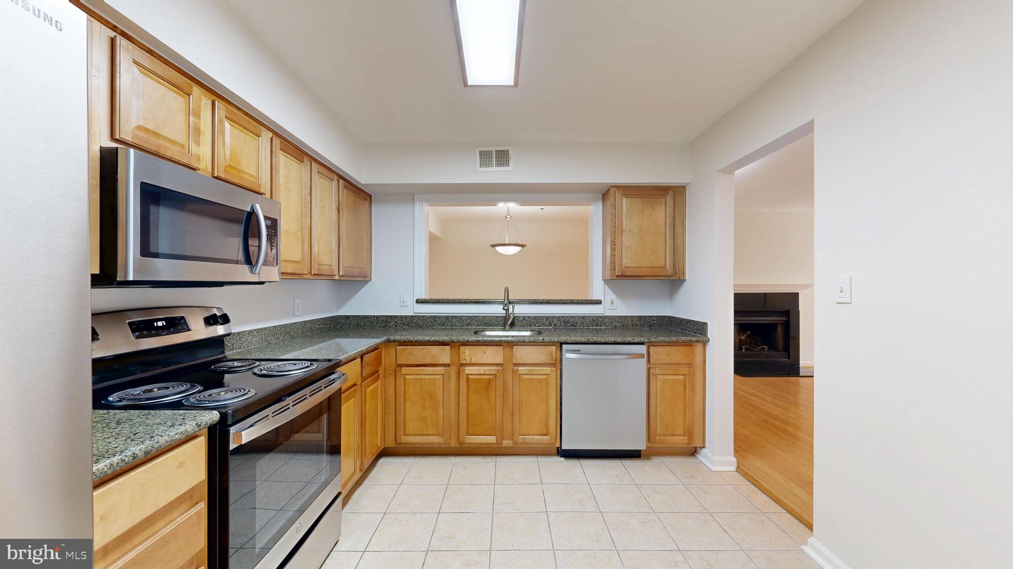 3179 SUMMIT SQUARE DRIVE 2-C4