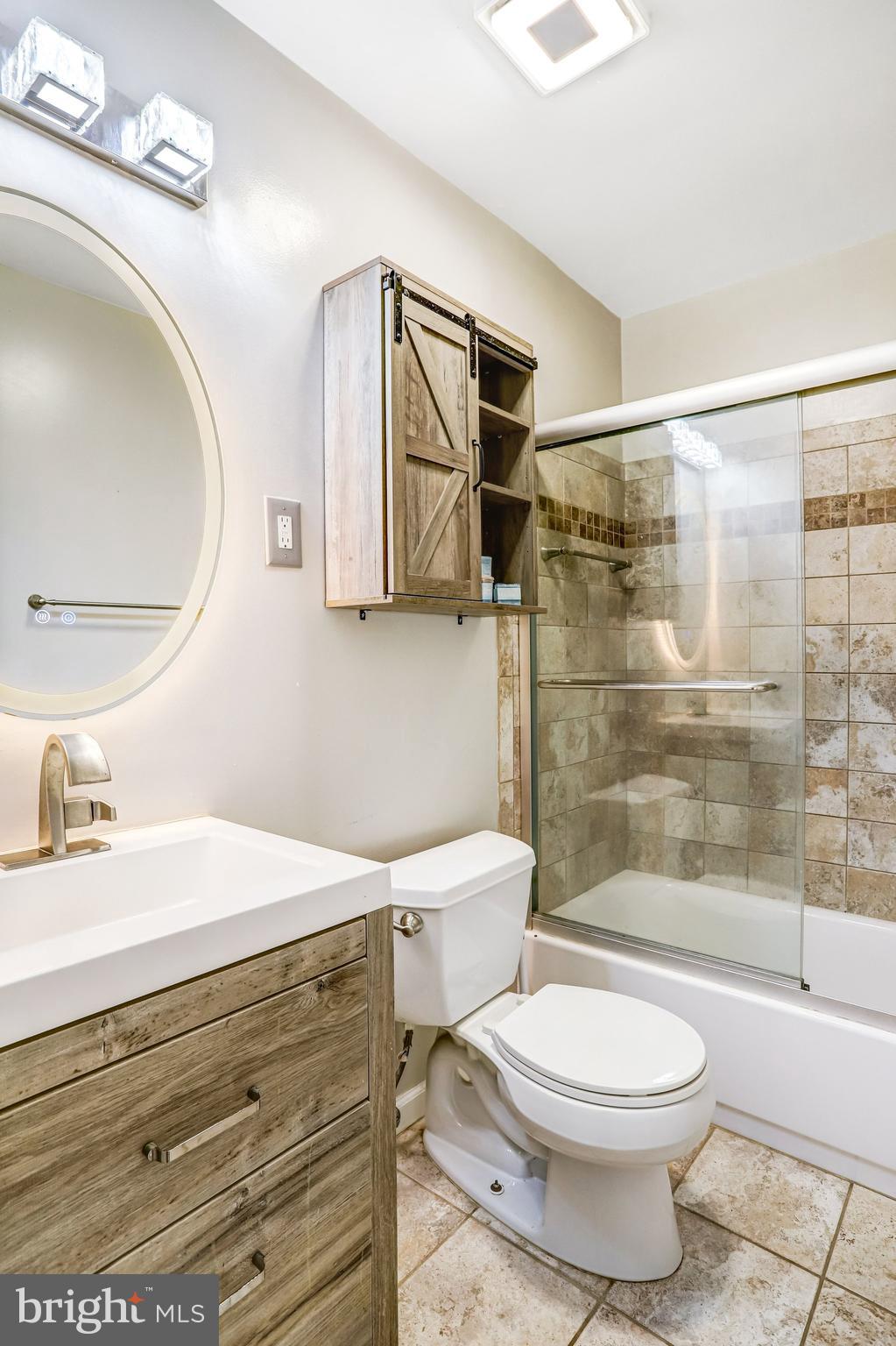 5612 BLOOMFIELD DRIVE 204