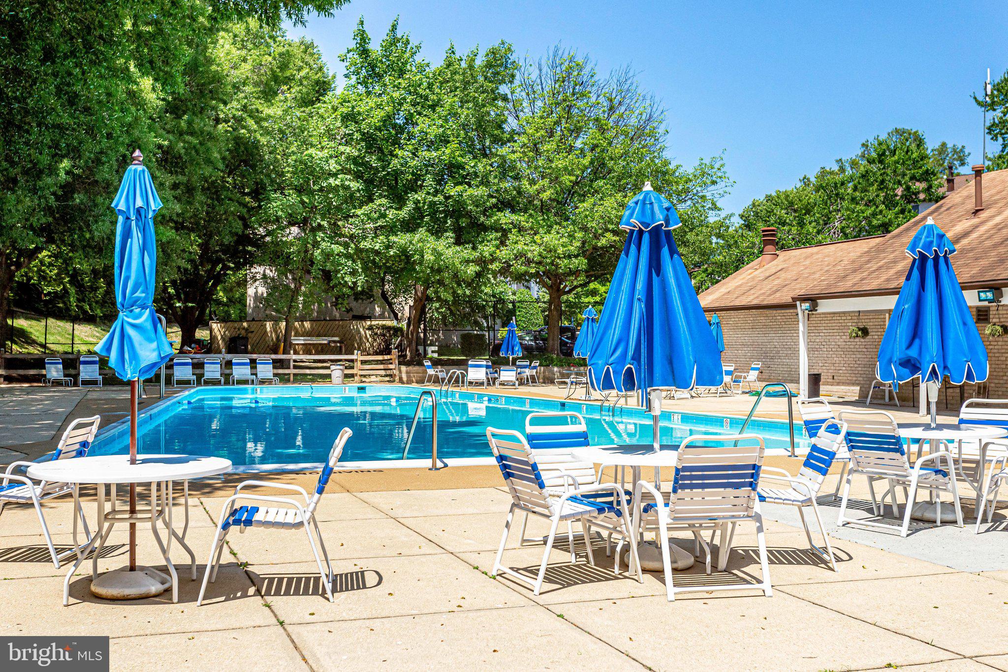 5612 BLOOMFIELD DRIVE 204