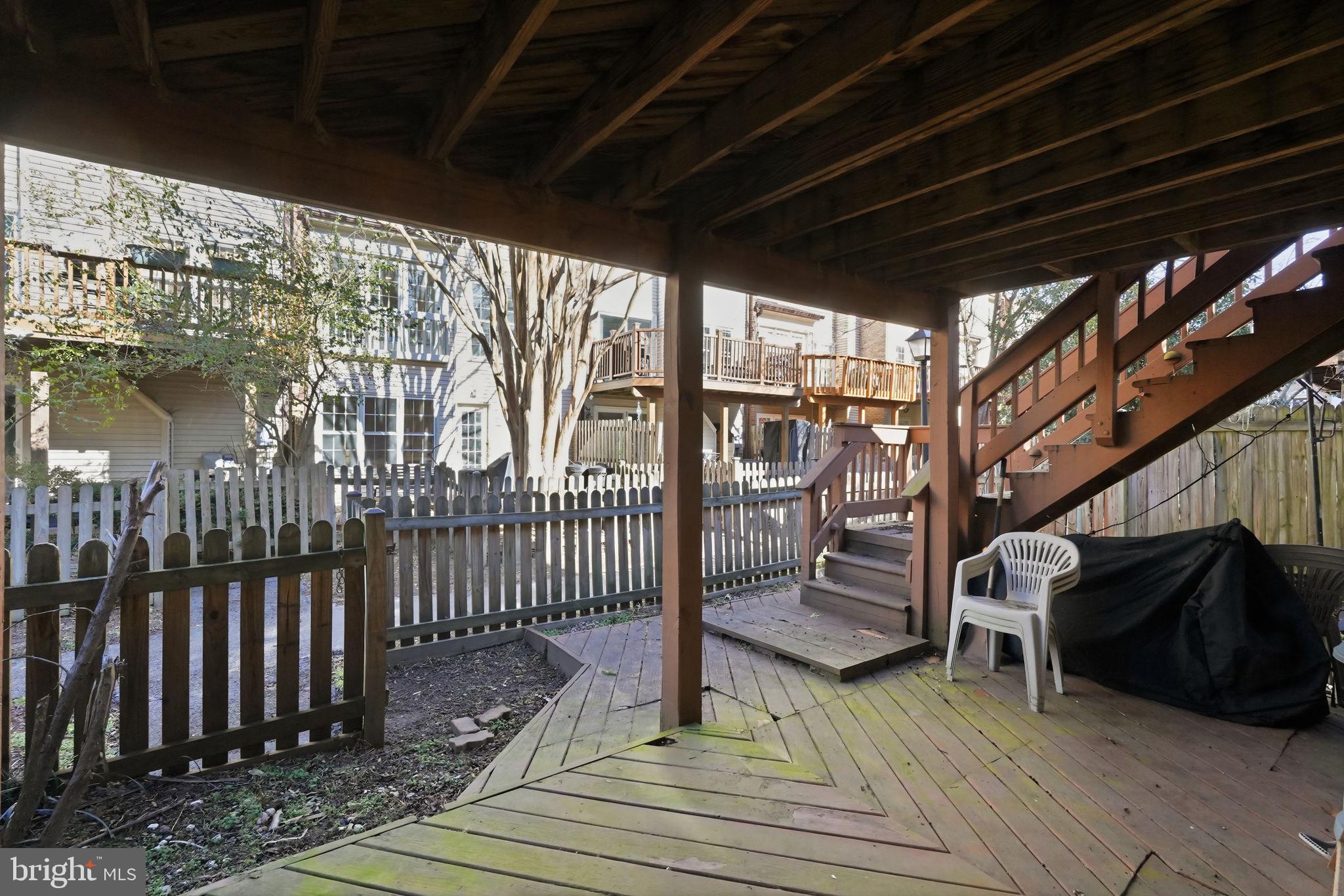 5810 APSLEY HOUSE COURT