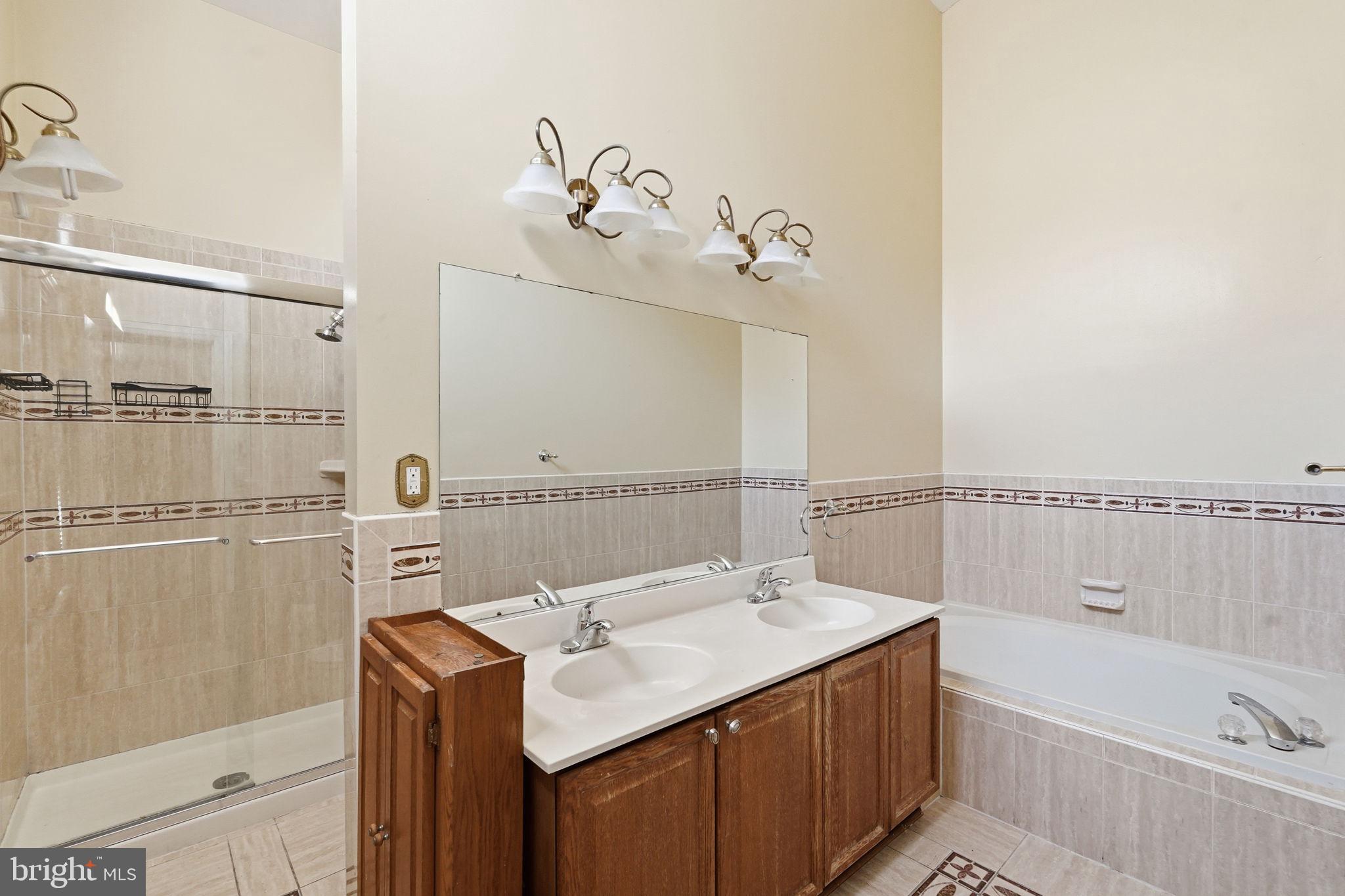 5810 APSLEY HOUSE COURT