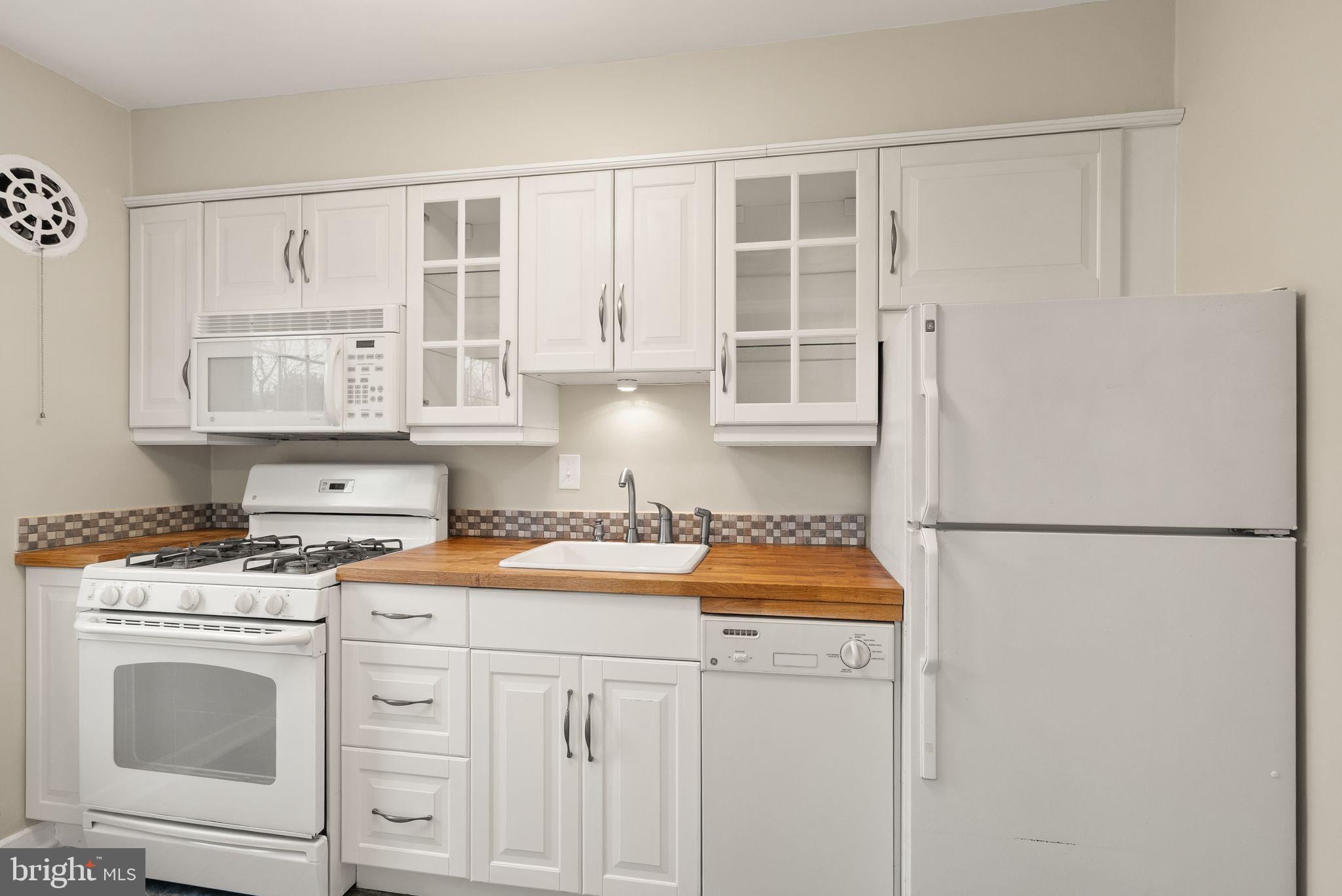 6628 E WAKEFIELD DRIVE E C1