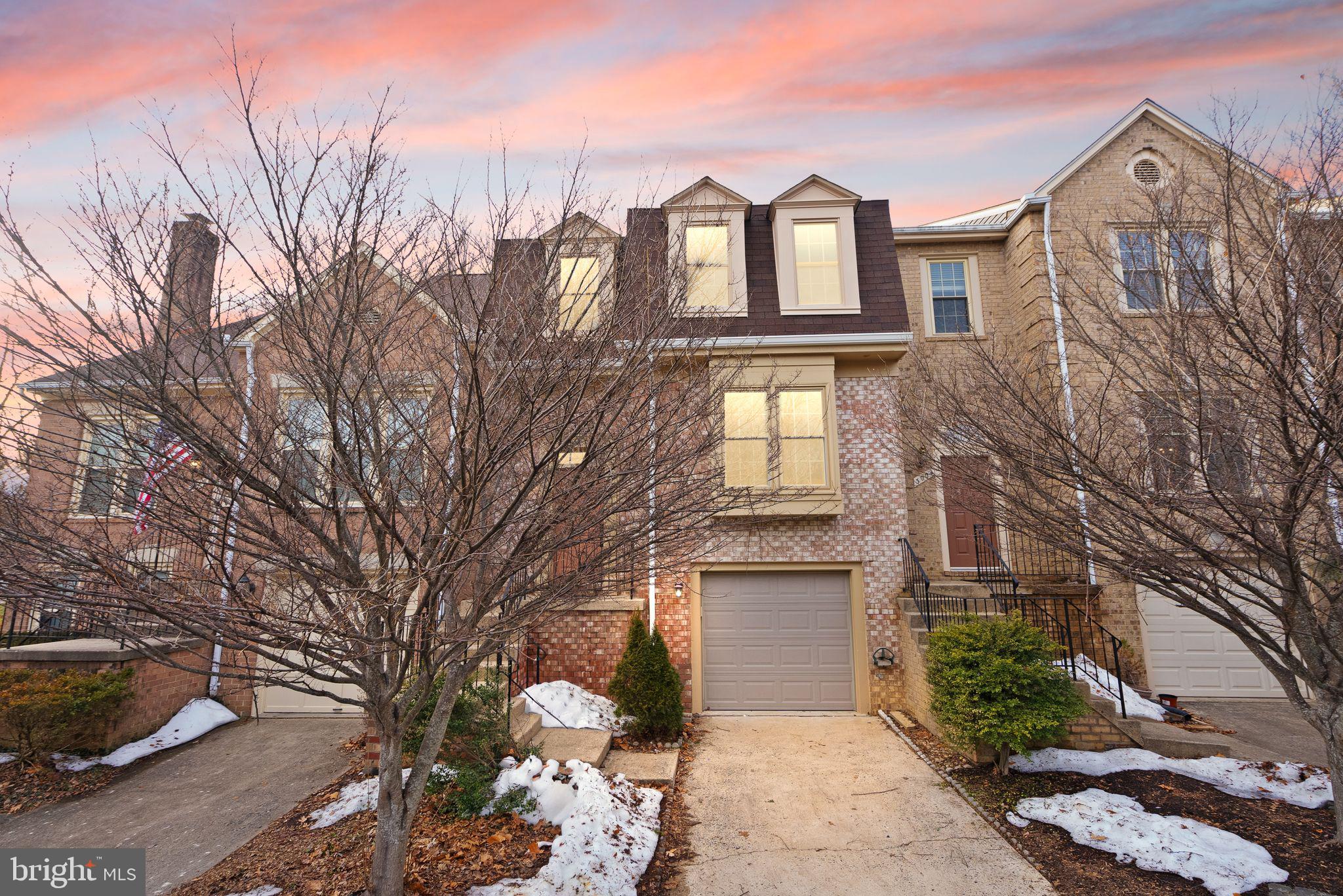 3006 OAKTON MEADOWS COURT