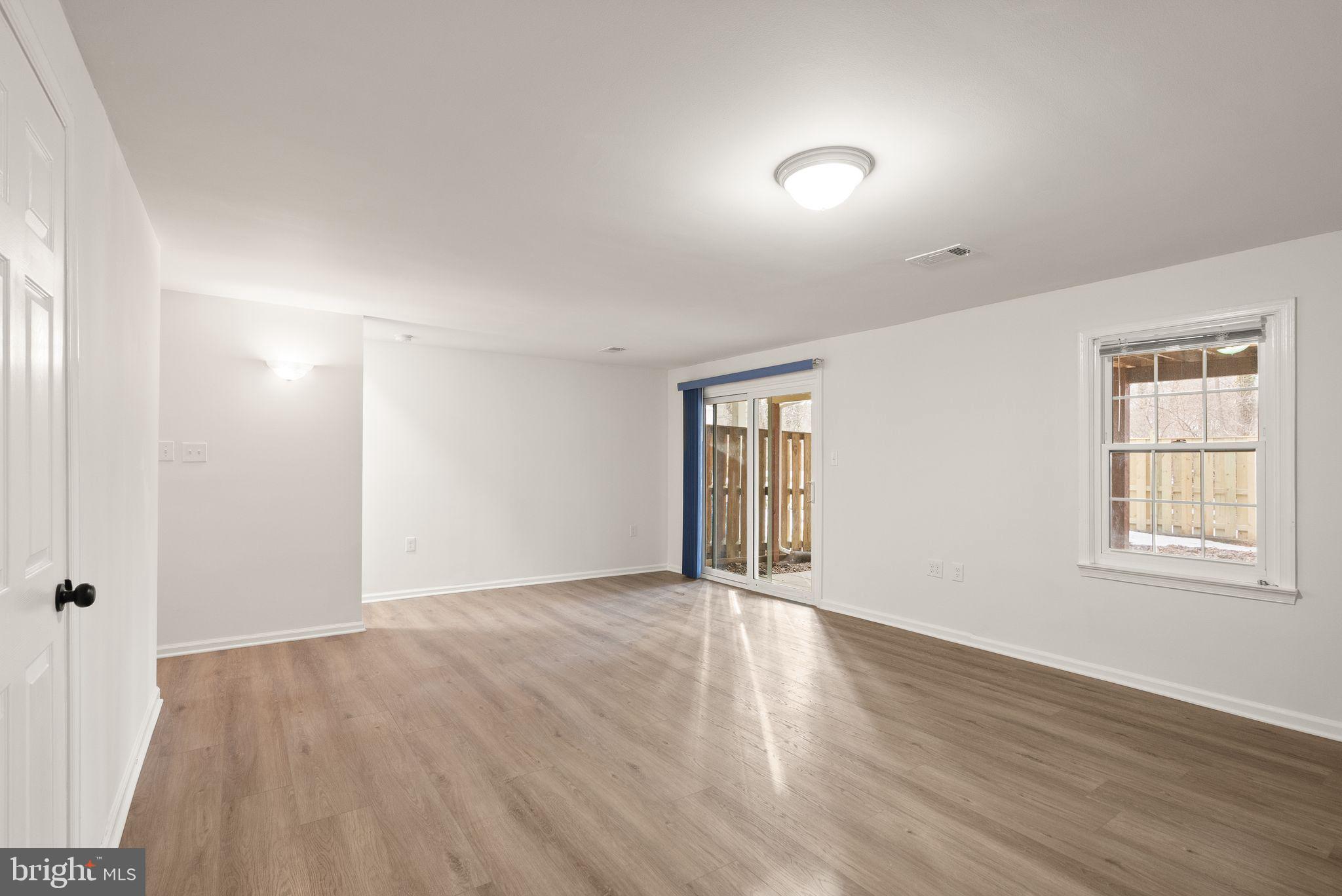 3006 OAKTON MEADOWS COURT