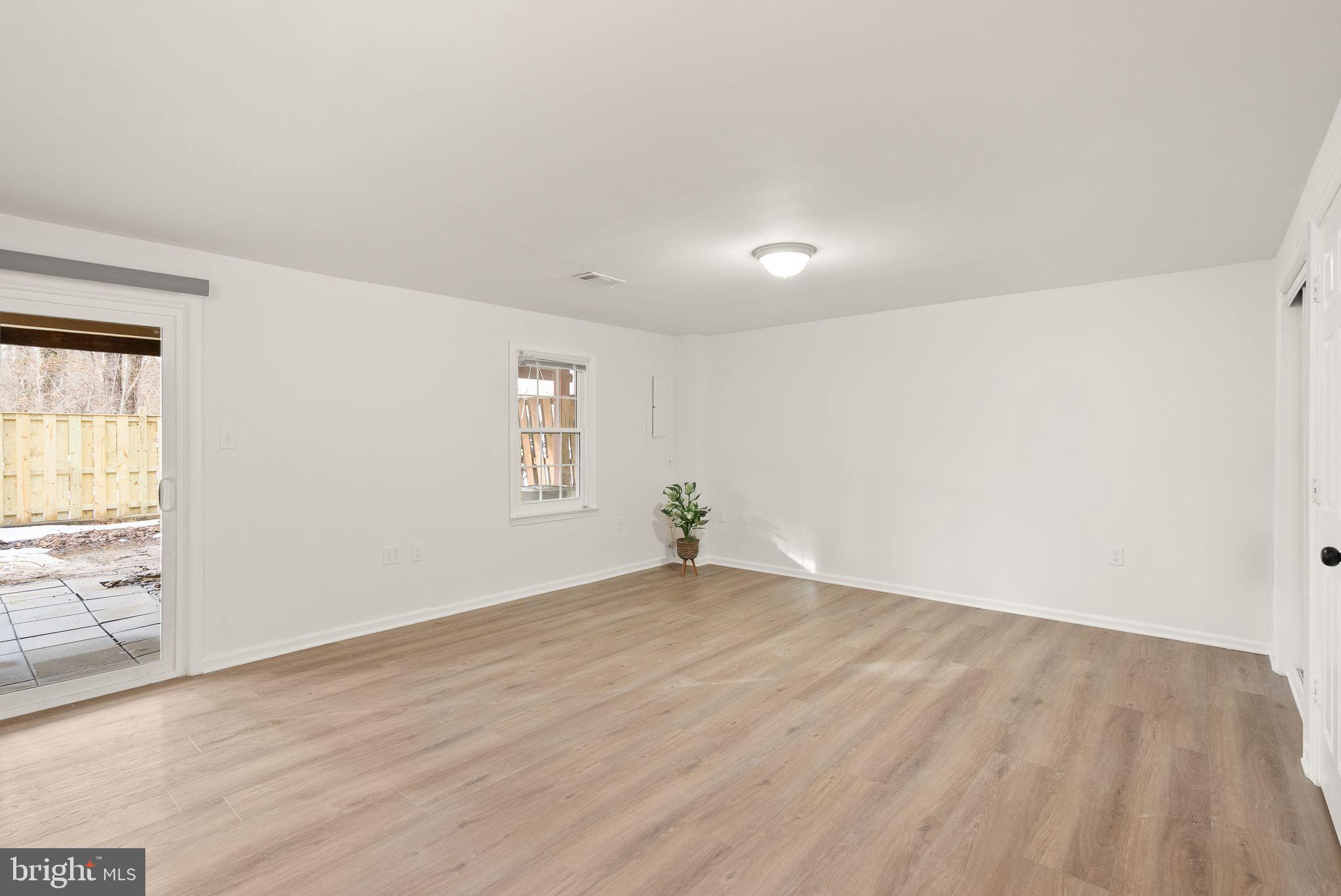 3006 OAKTON MEADOWS COURT