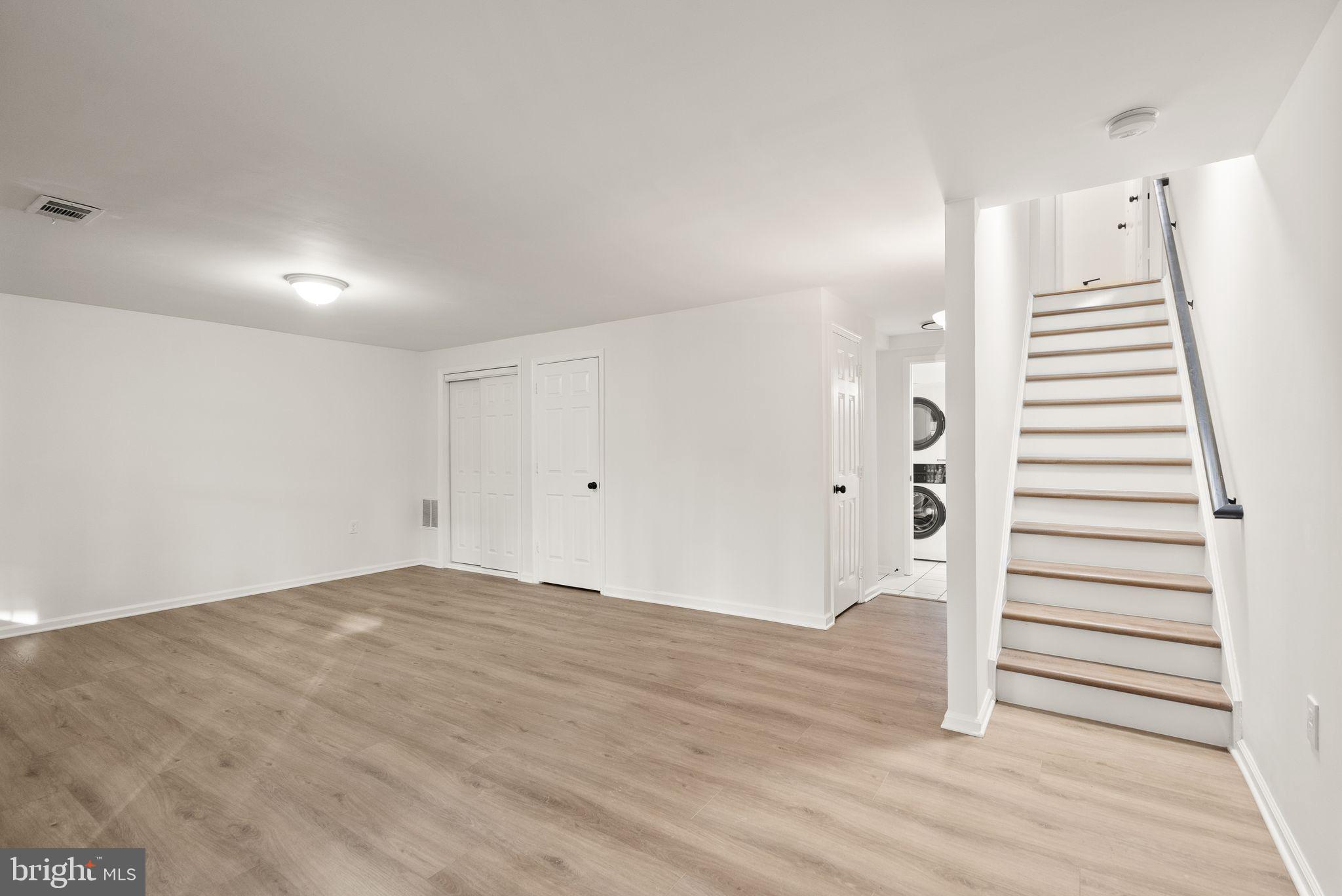3006 OAKTON MEADOWS COURT