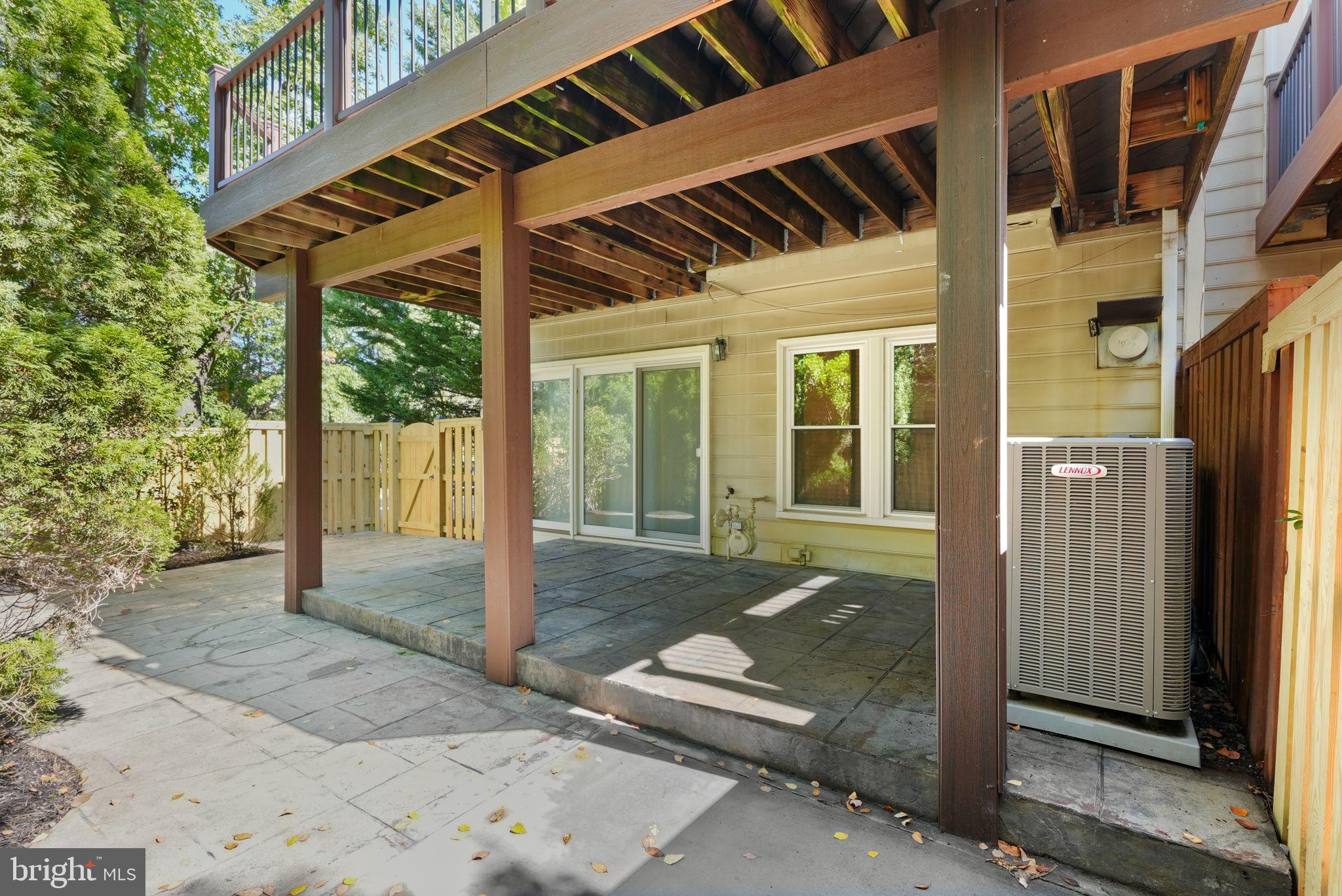 1800 BRENTRIDGE STREET